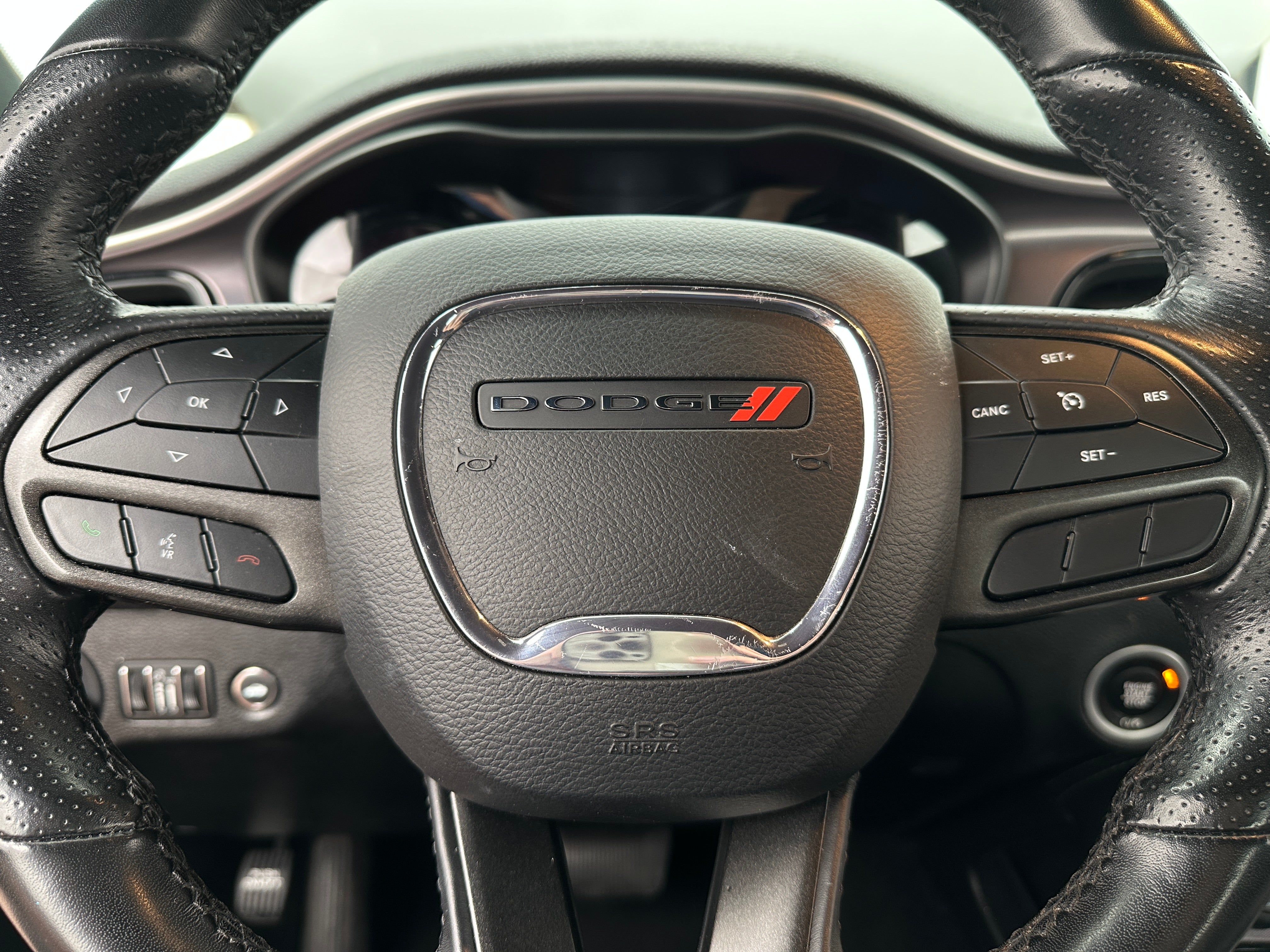 2022 Dodge Challenger SXT 4