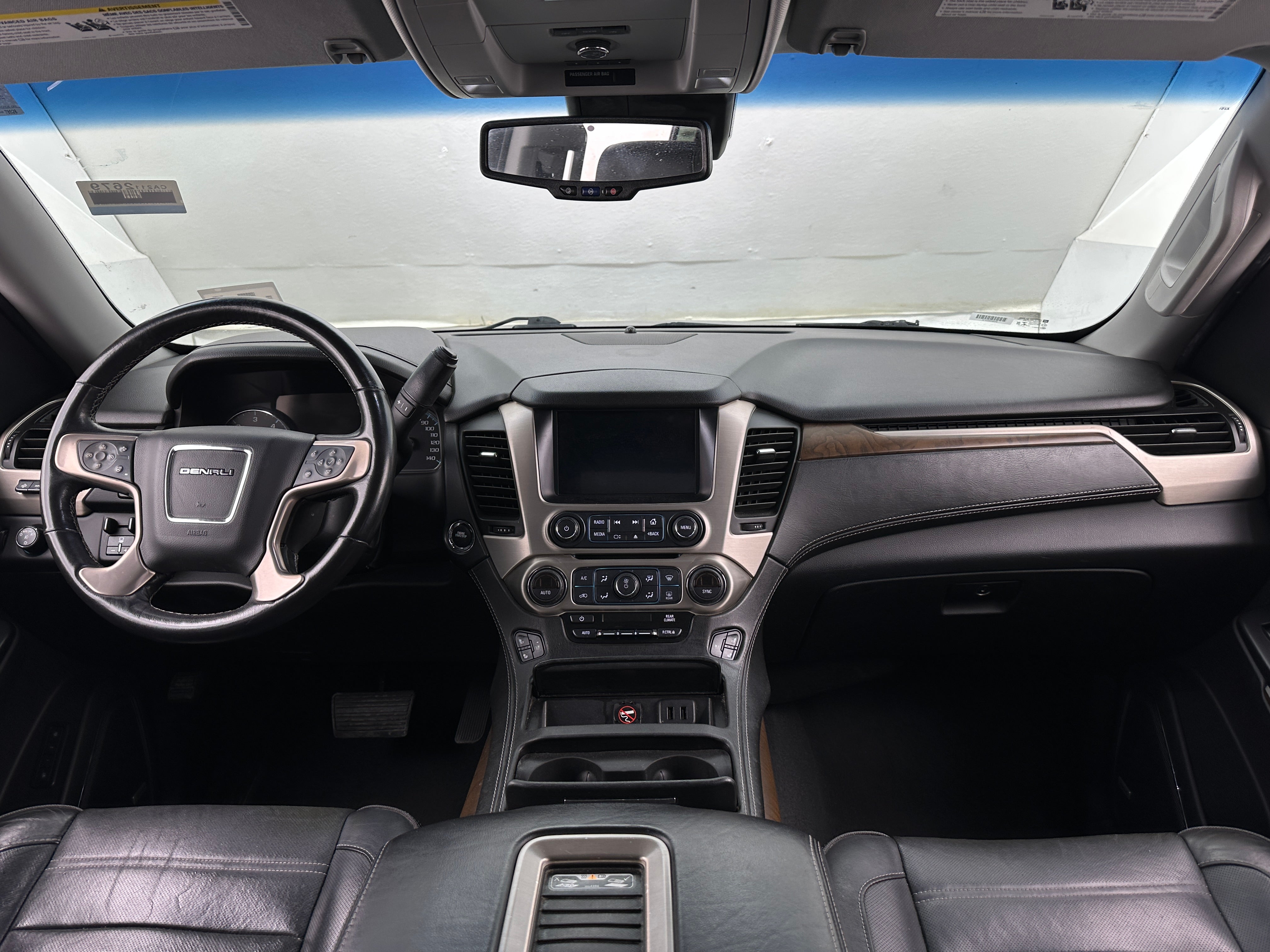 2019 GMC Yukon XL Denali 2