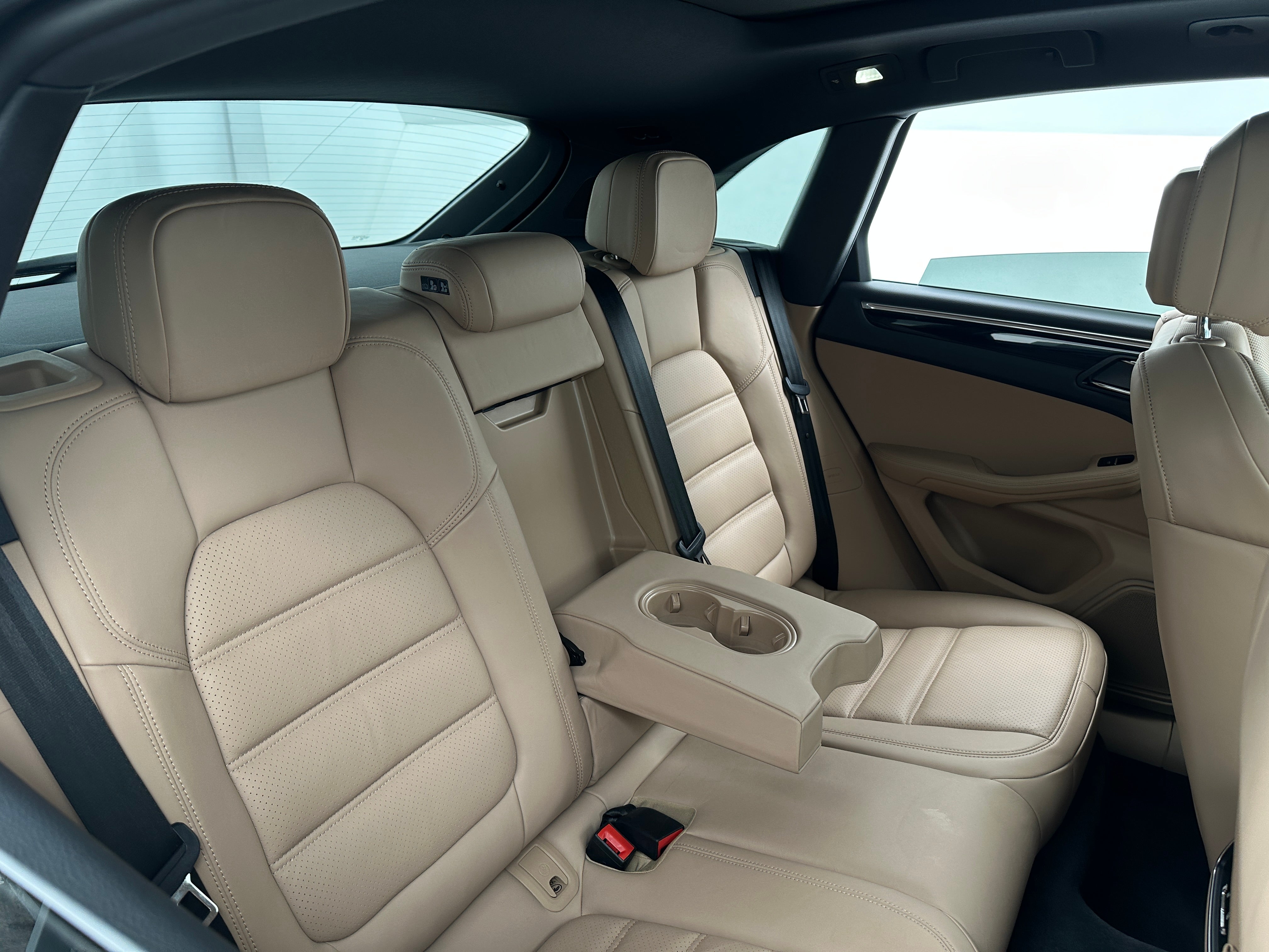 2020 Porsche Macan Base 5