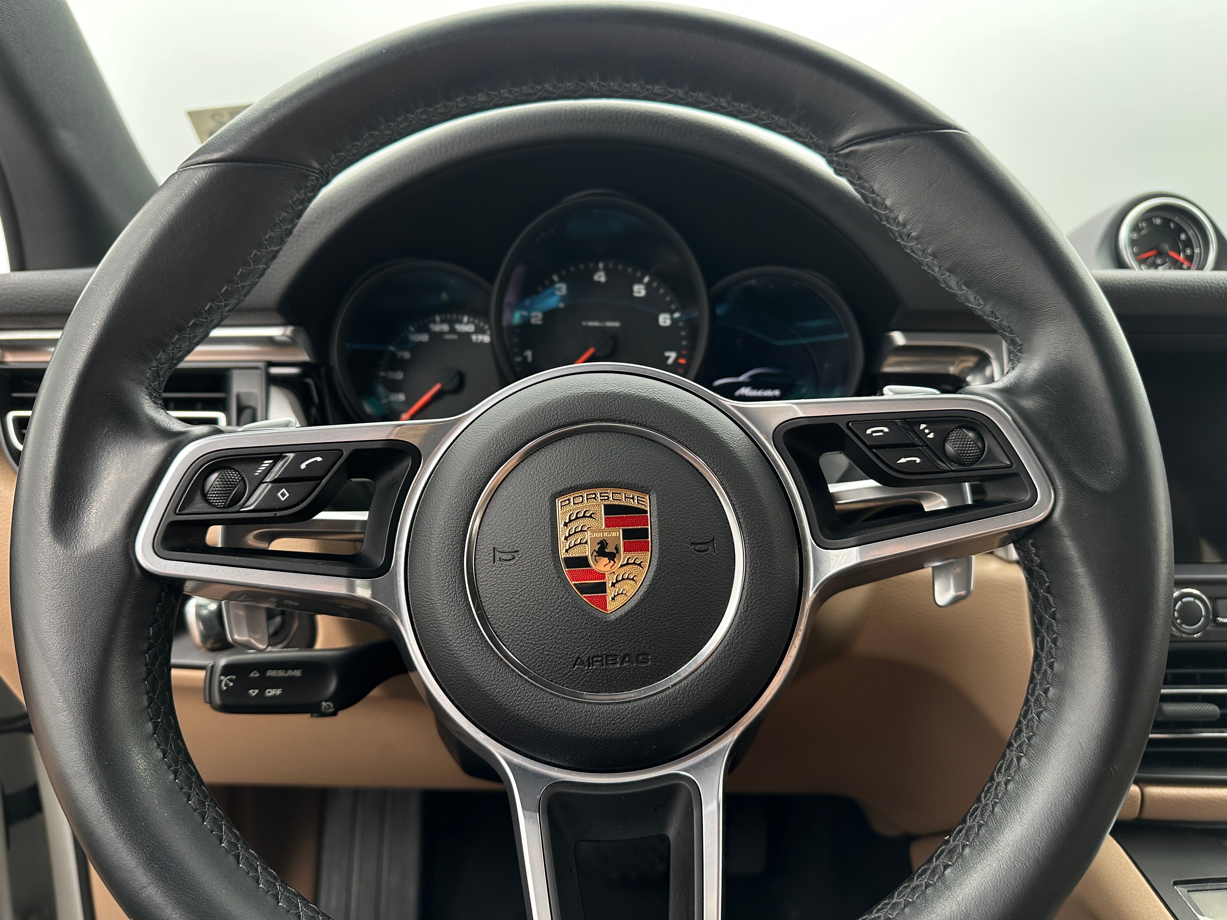 2020 Porsche Macan Base 4