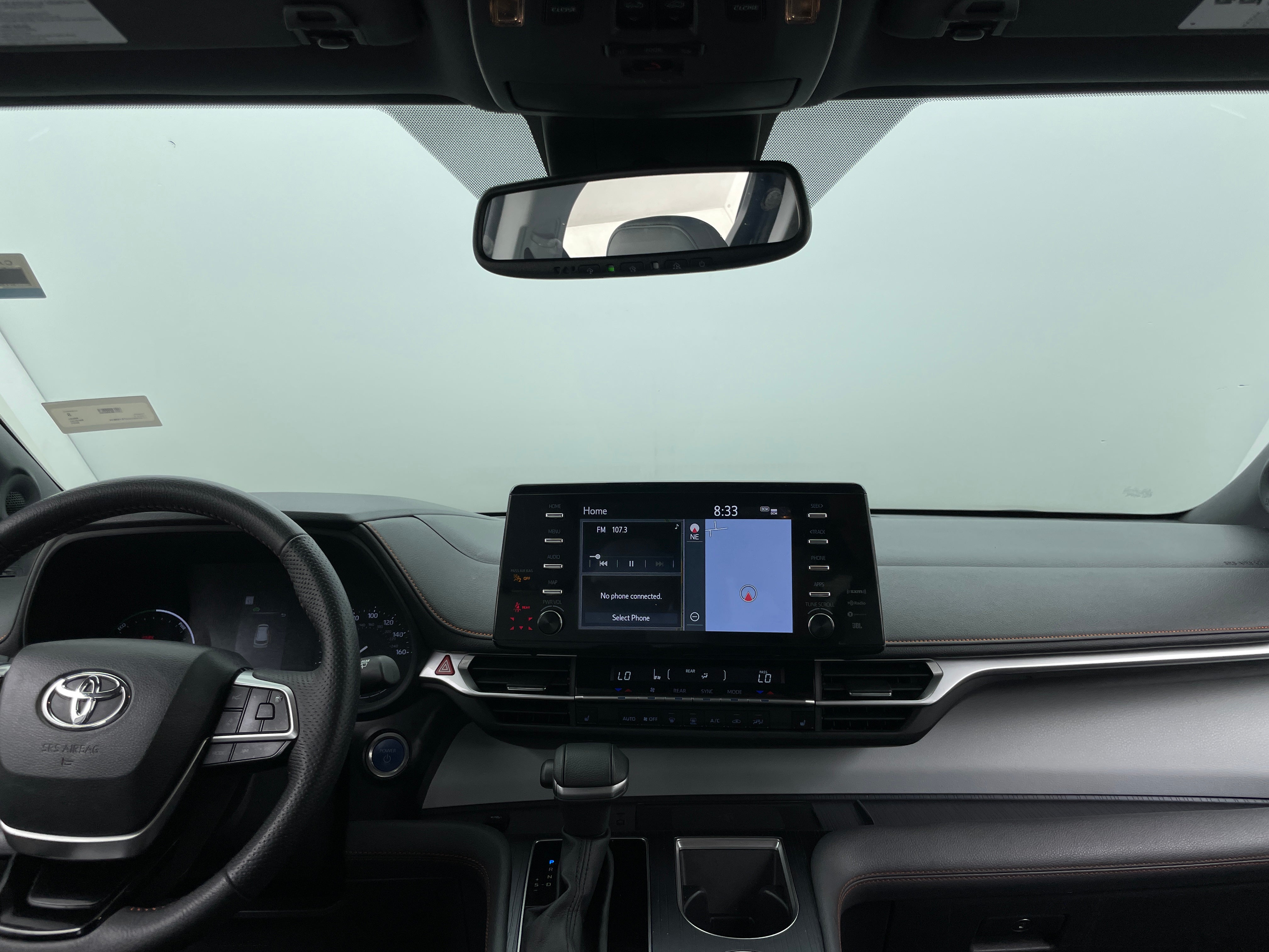 2023 Toyota Sienna XSE 2