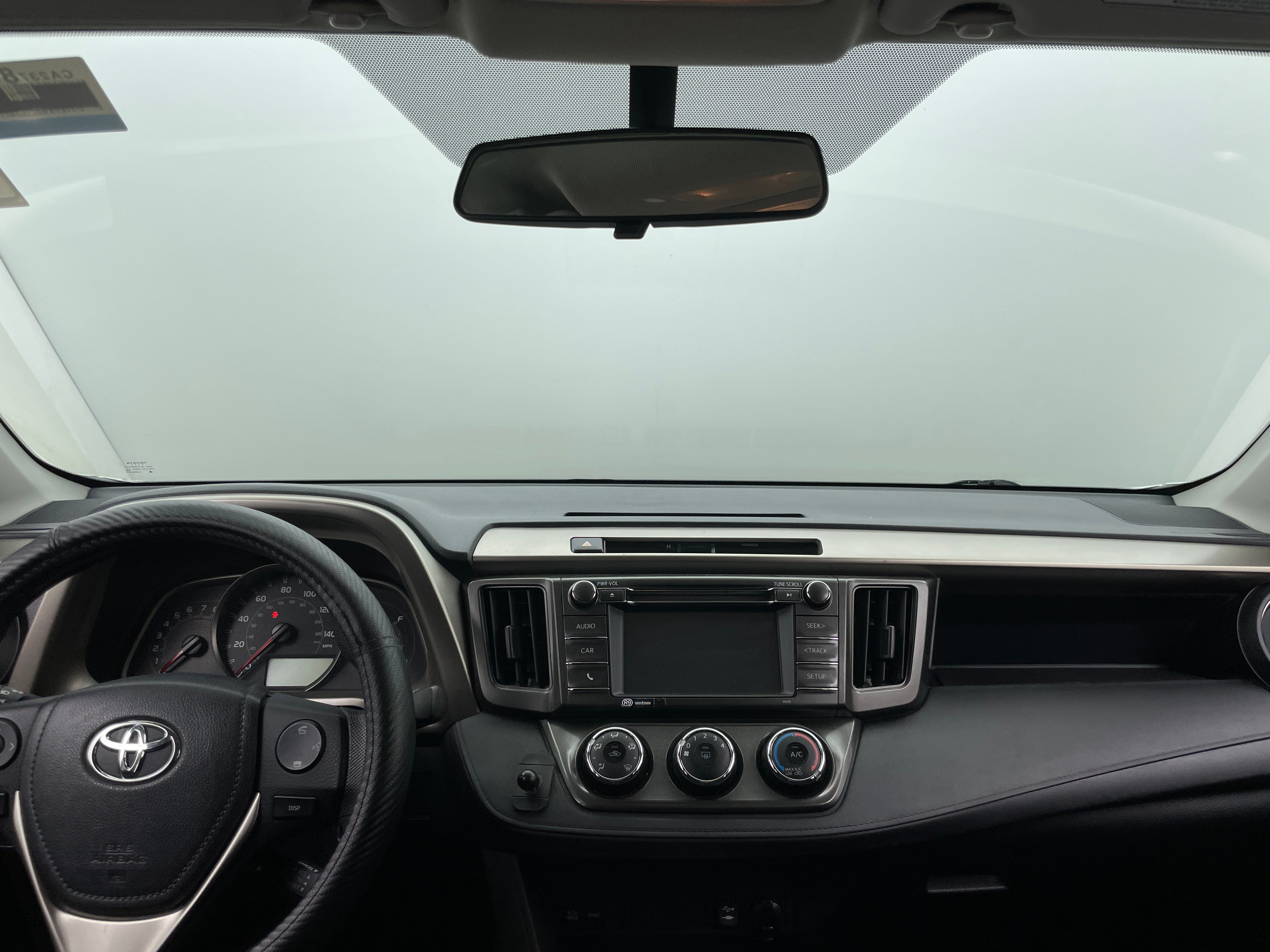 2015 Toyota RAV4 LE 3