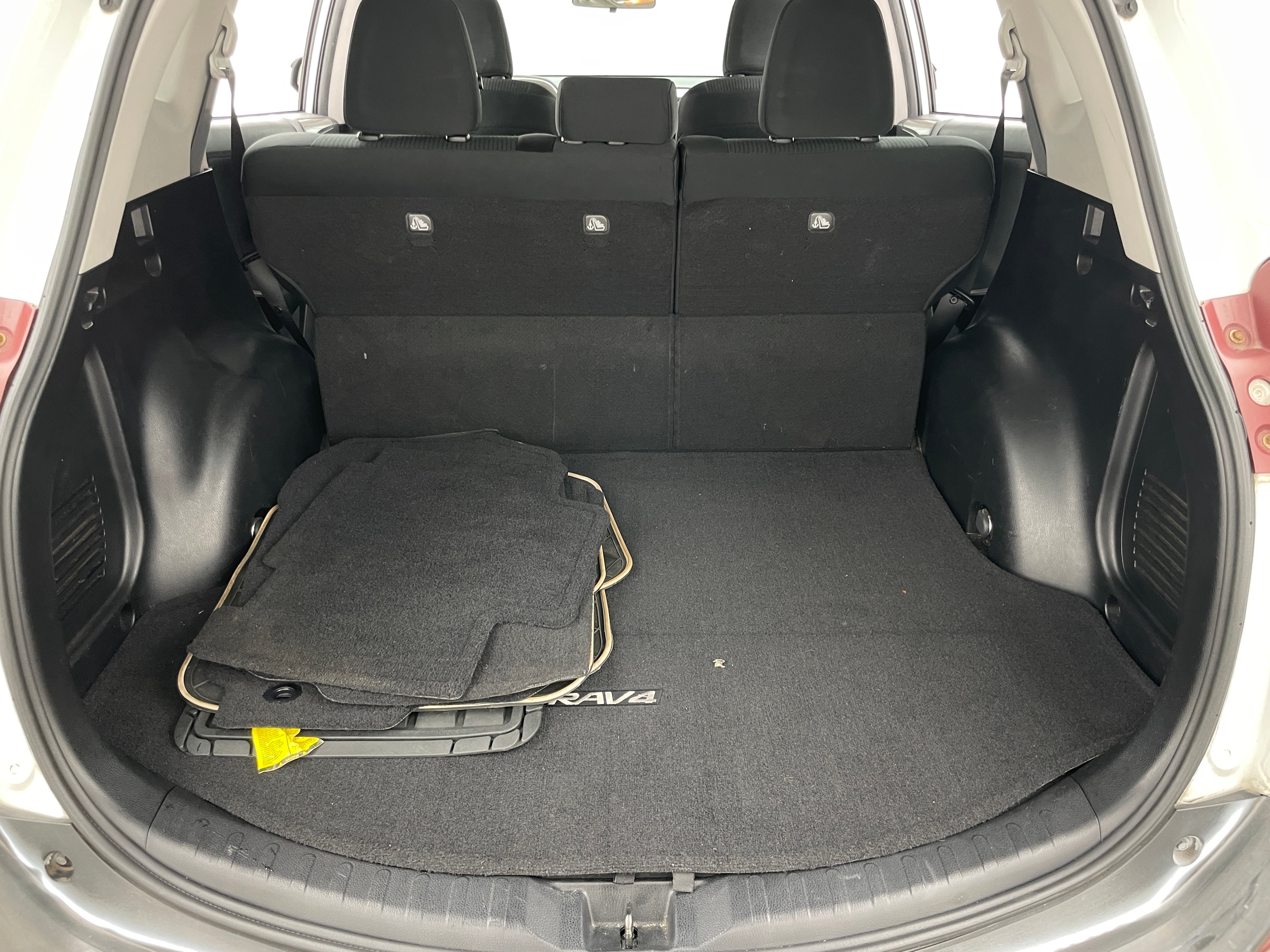2015 Toyota RAV4 LE 7