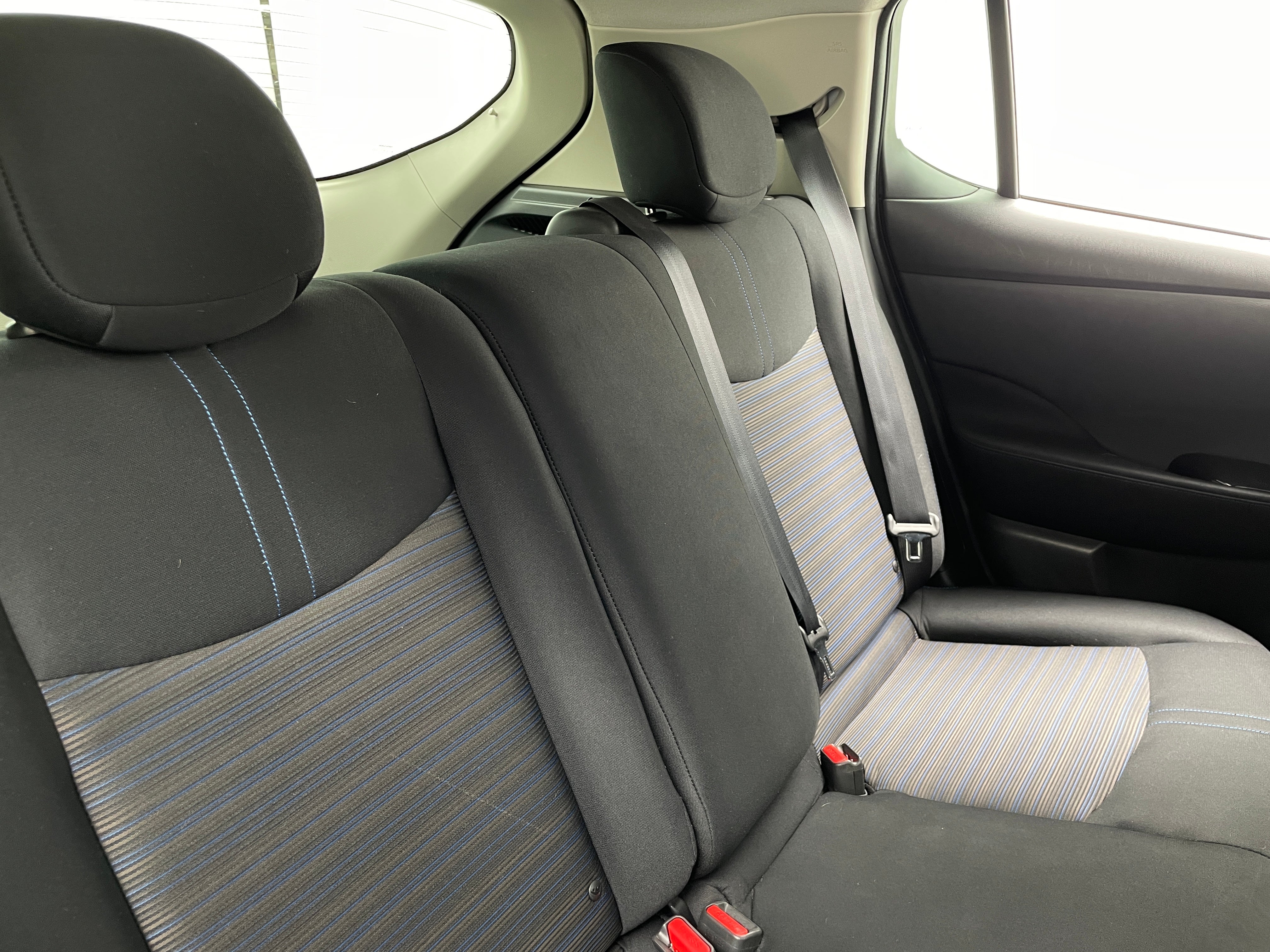 2018 Nissan Leaf SV 6