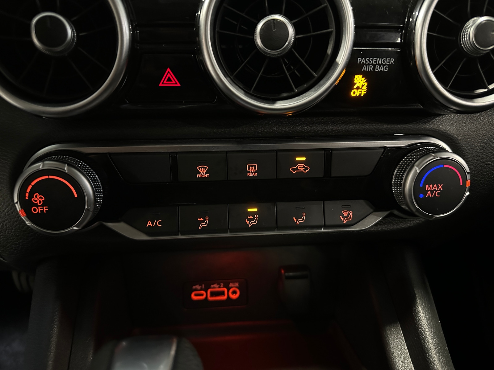 Thumbnail: 2023 Nissan Sentra - 4