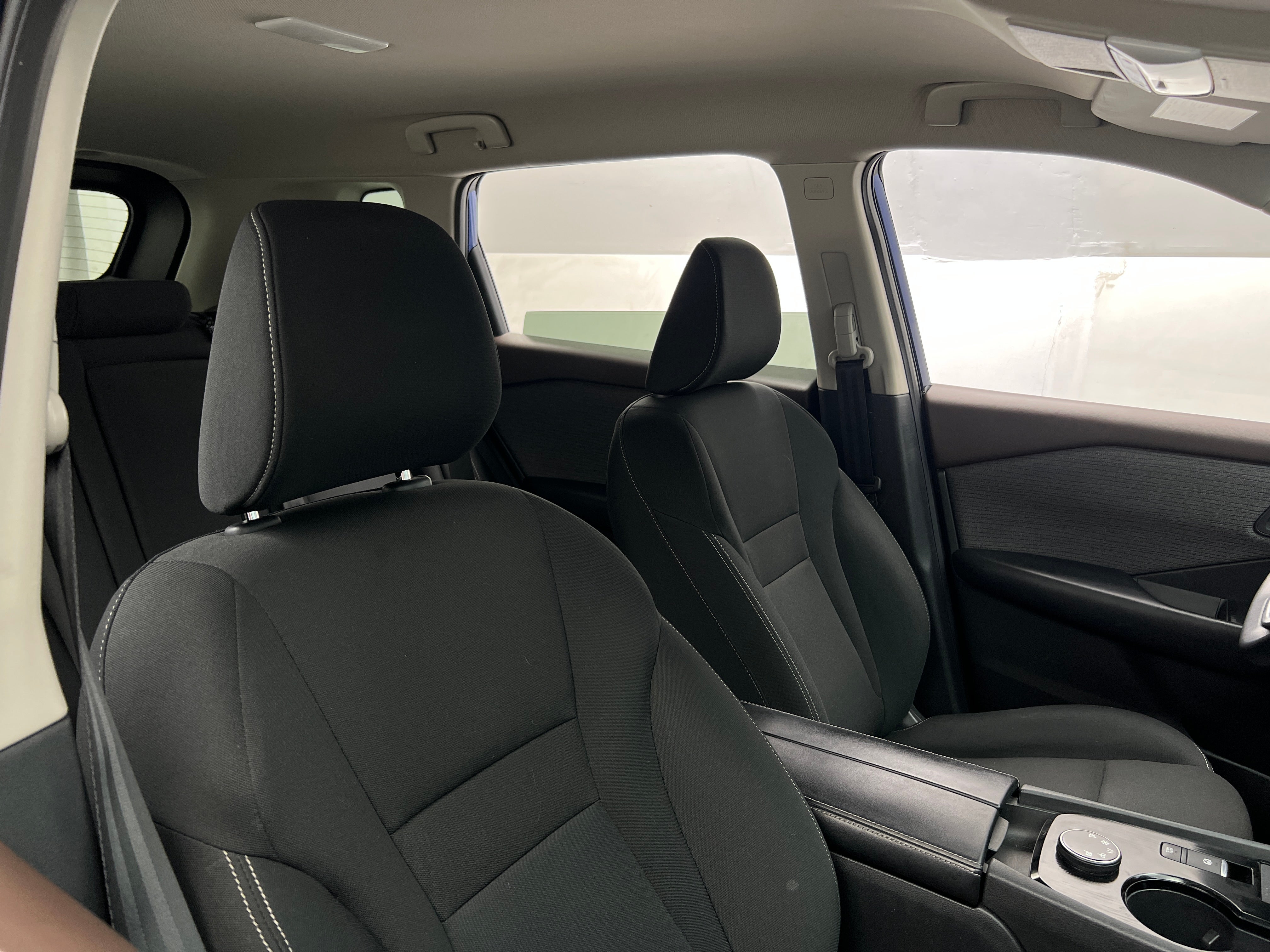 2023 Nissan Rogue S 2
