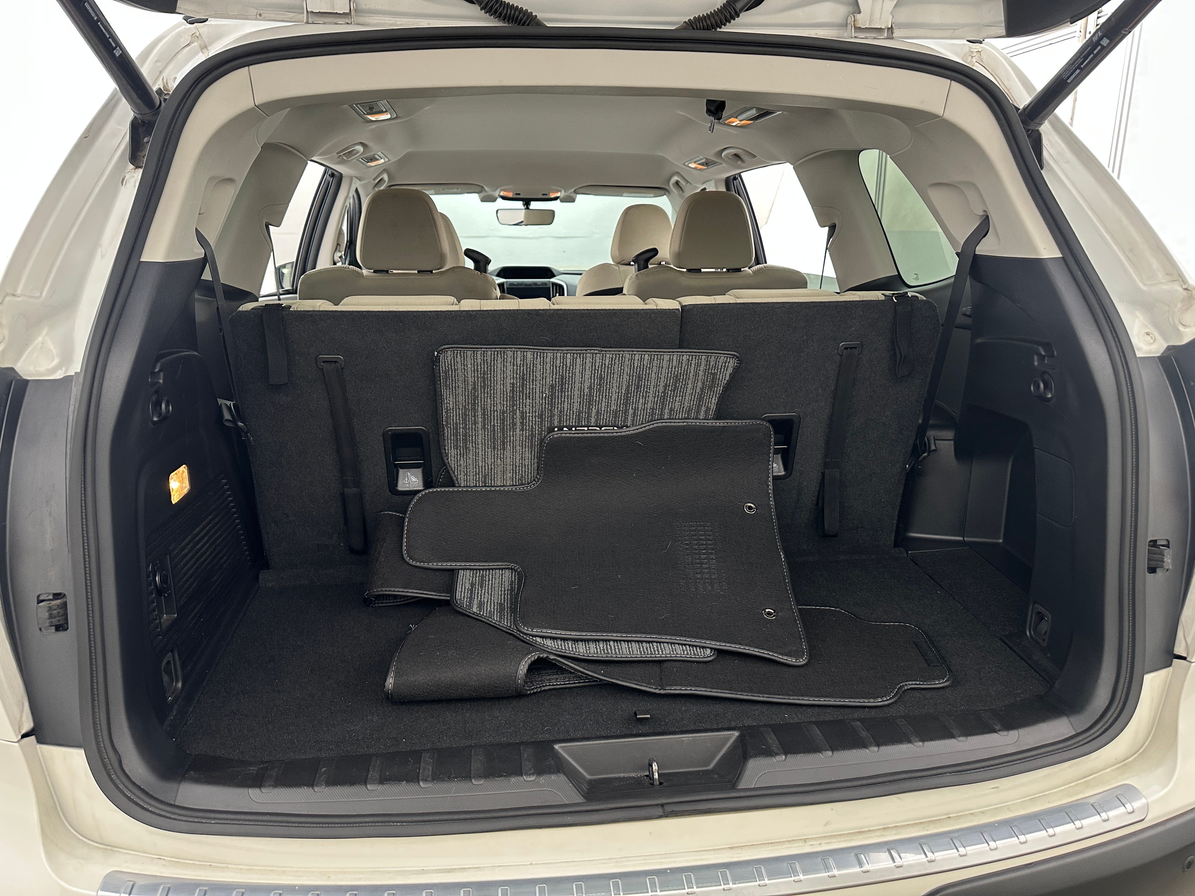 2022 Subaru Ascent Premium 7