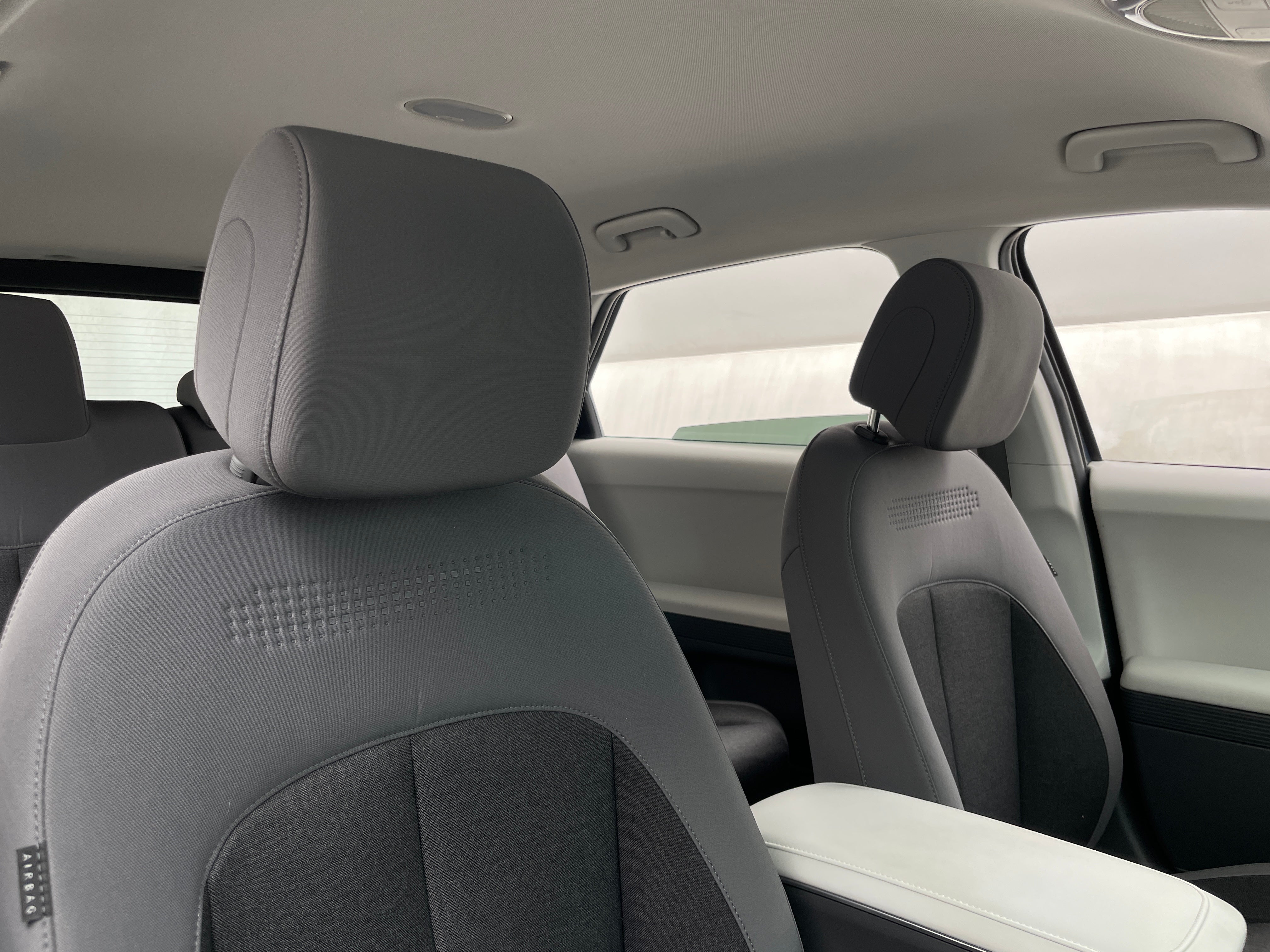 2022 Hyundai Ioniq 5 SE 2