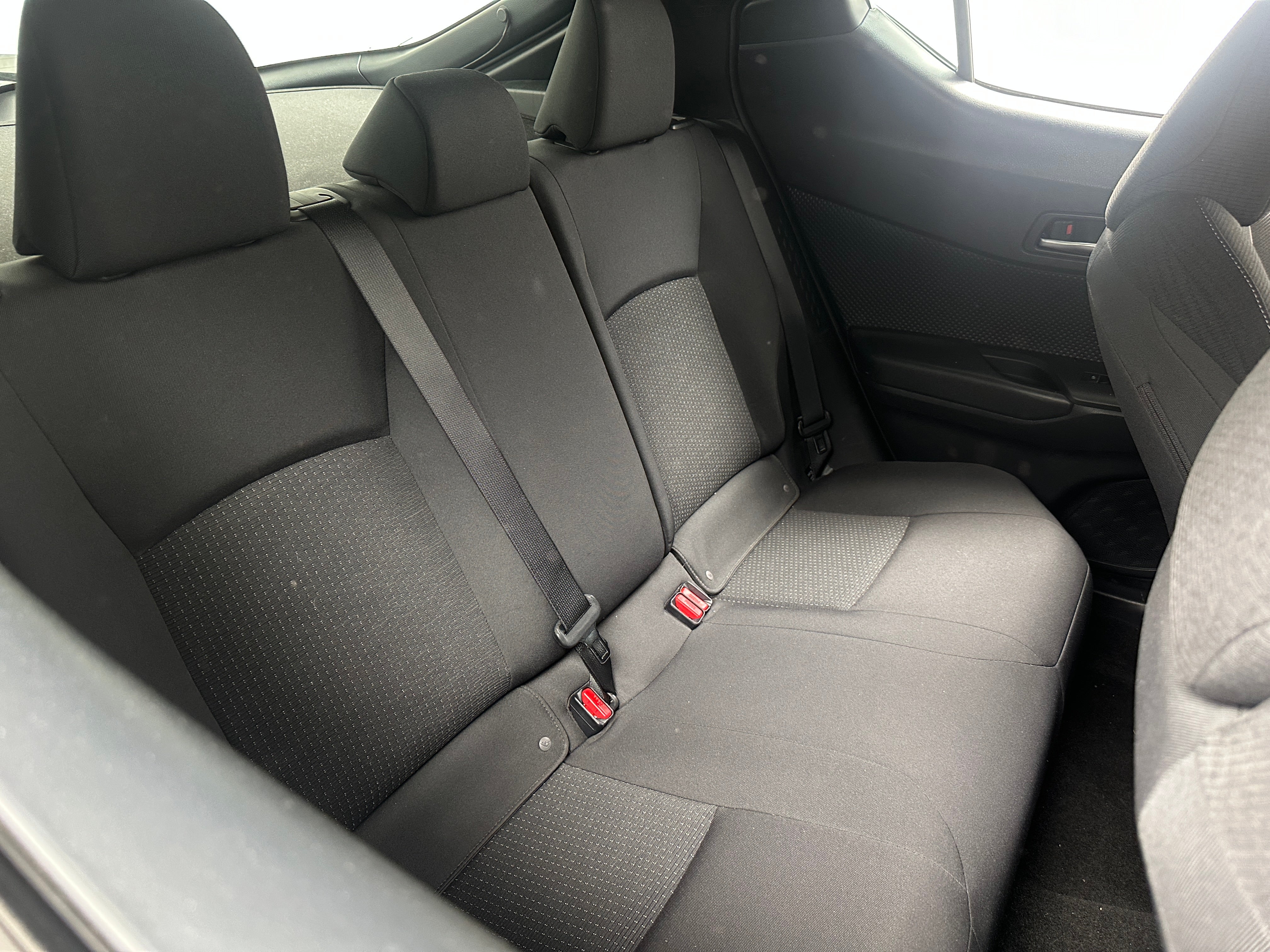 2018 Toyota C-HR XLE 6
