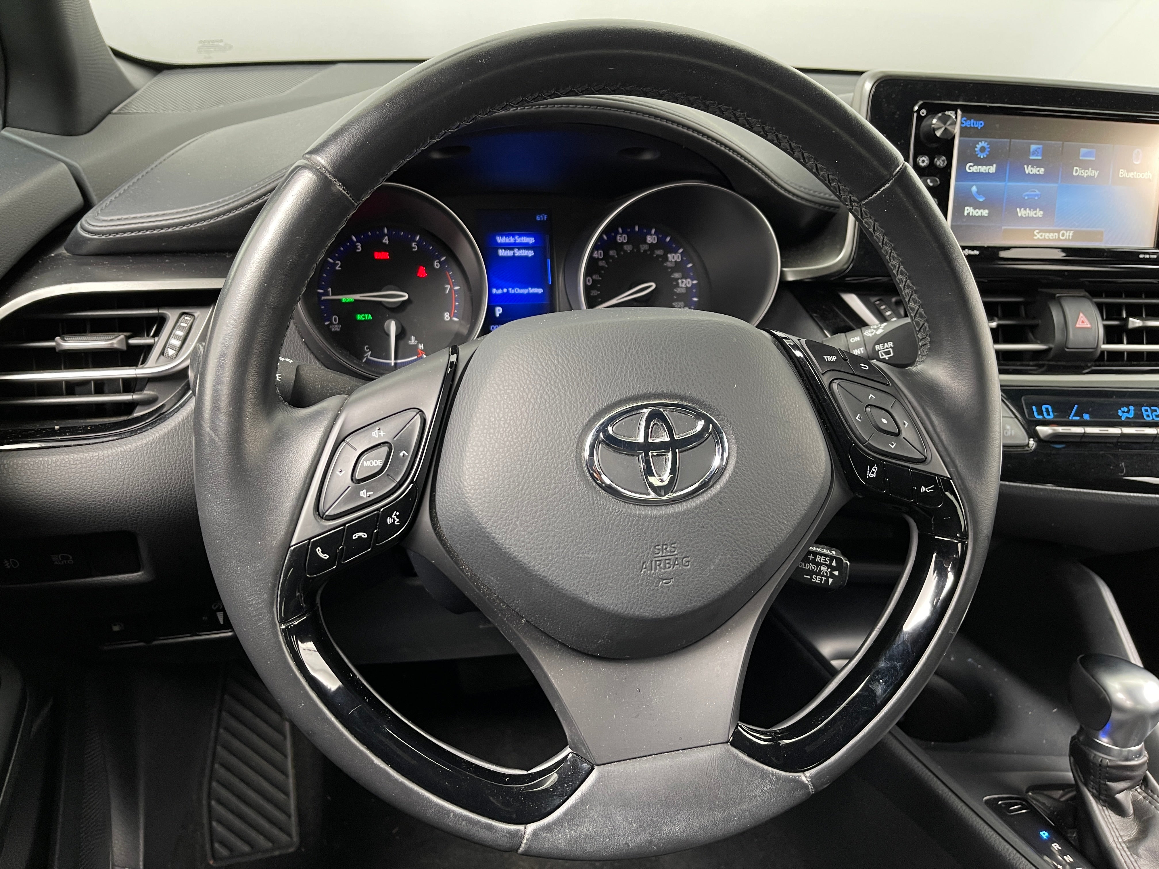 2018 Toyota C-HR XLE 5