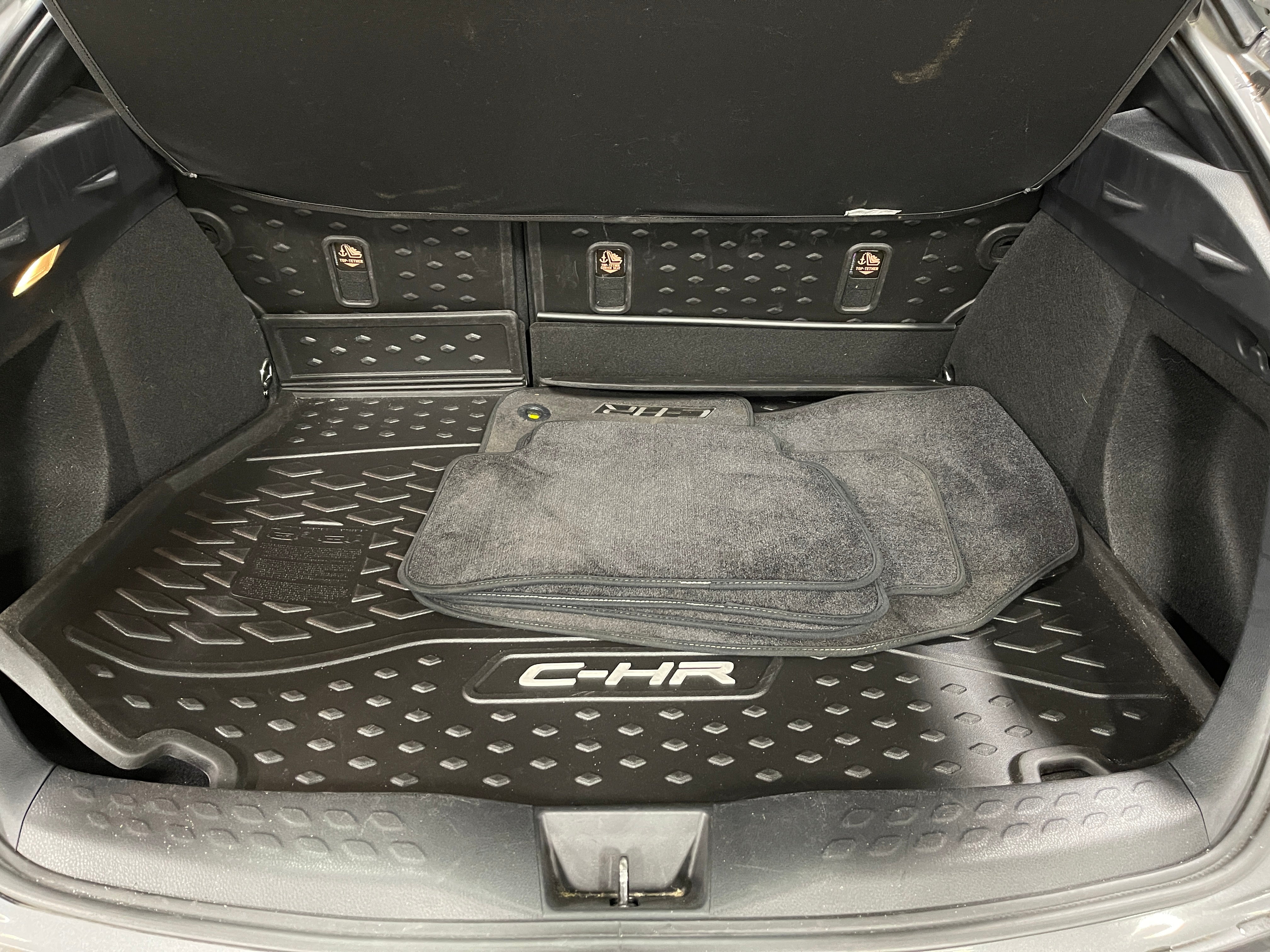 2018 Toyota C-HR XLE 7