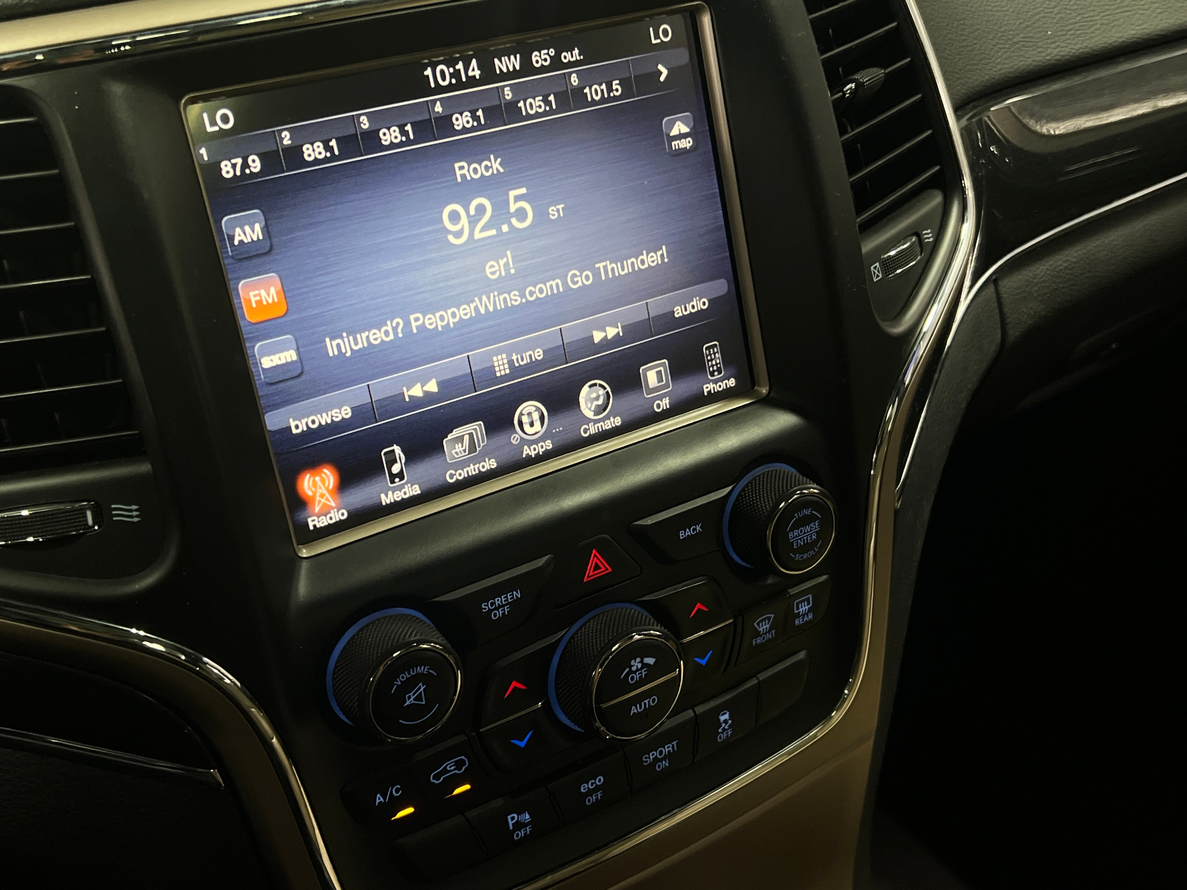 2016 Jeep Grand Cherokee Limited 75th Anniversary Edition 3