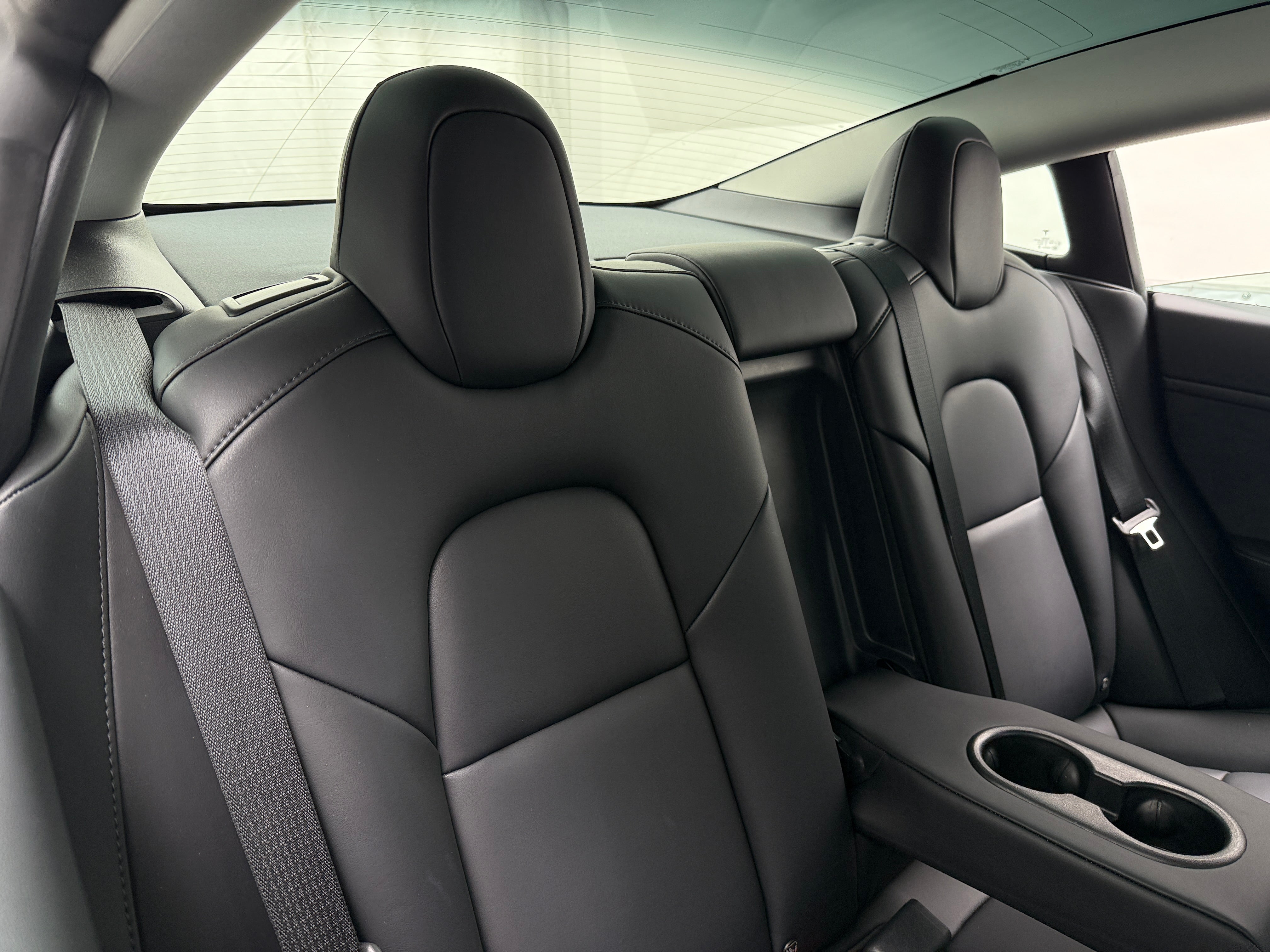 2023 Tesla Model 3 Standard Range 4