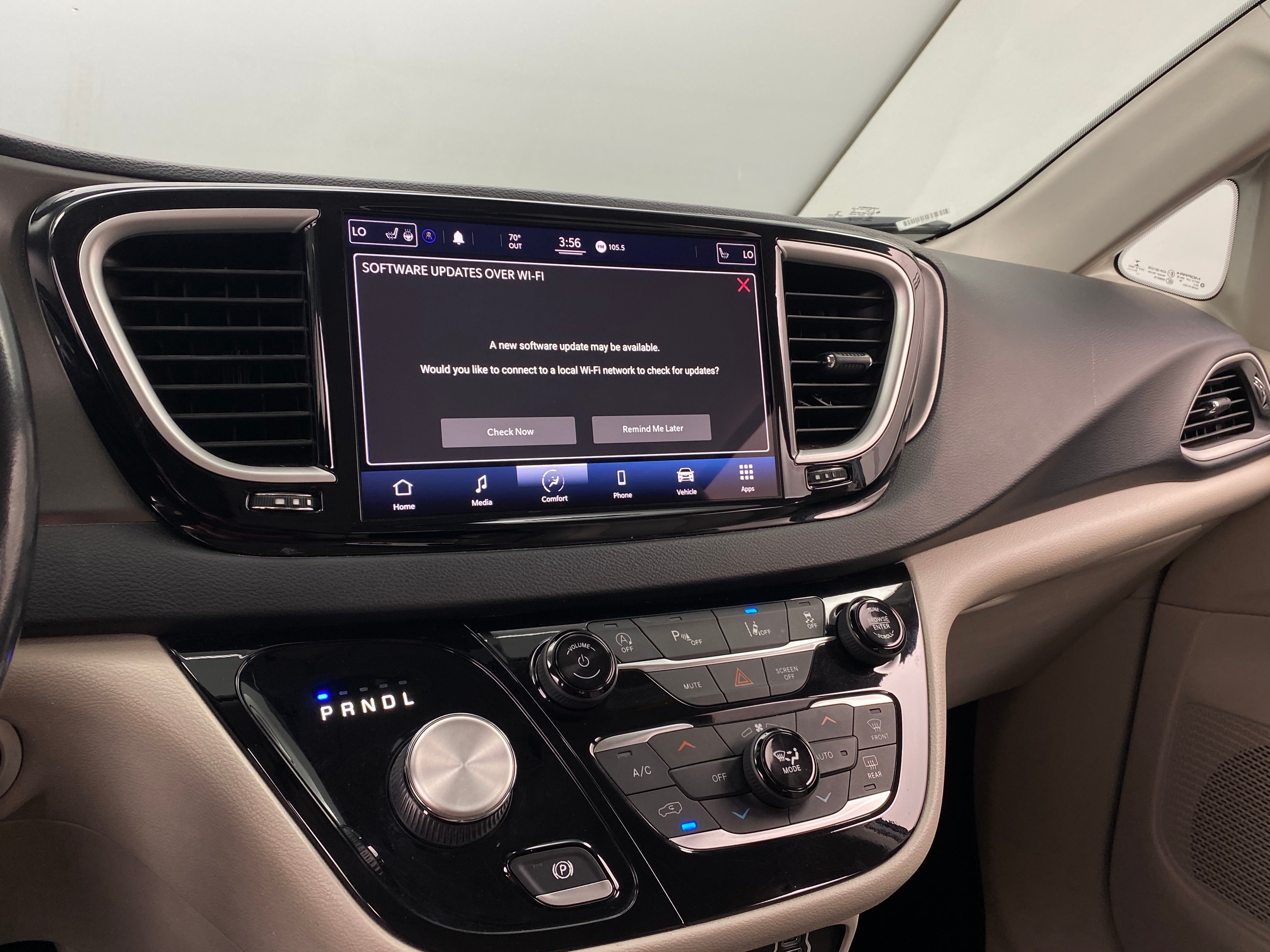 2021 Chrysler Pacifica Touring L 3