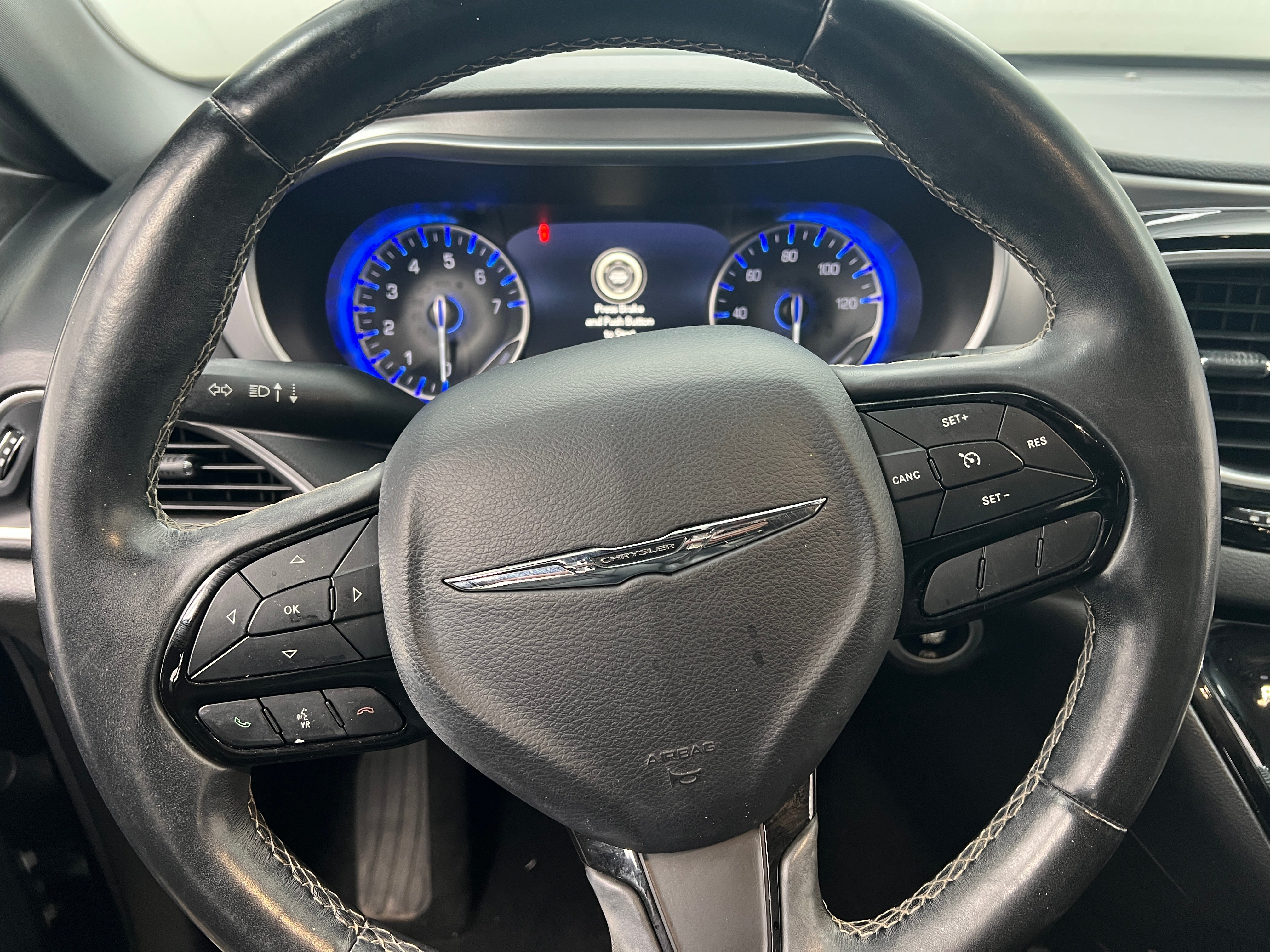 2018 Chrysler Pacifica  4