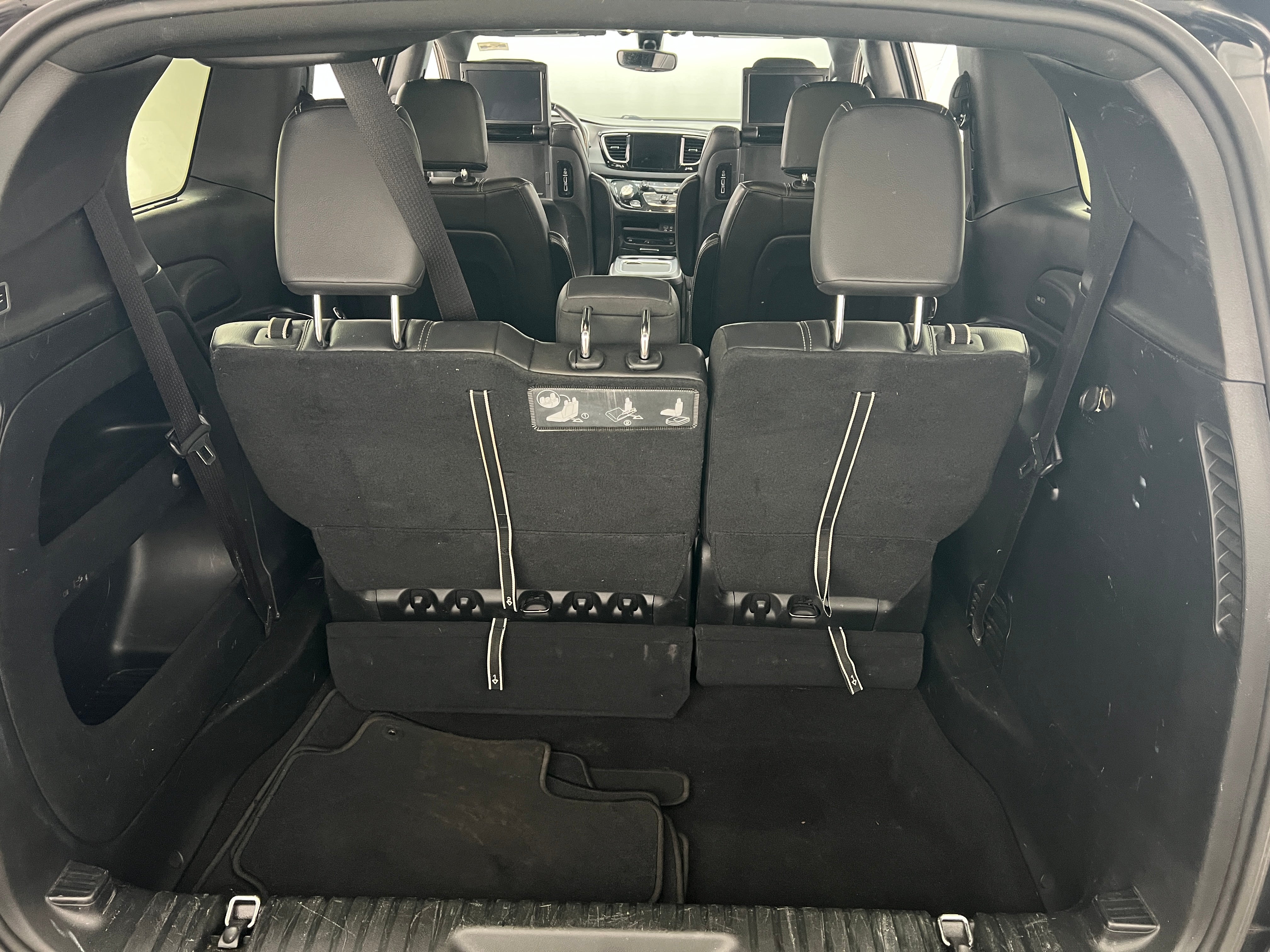 2018 Chrysler Pacifica  6