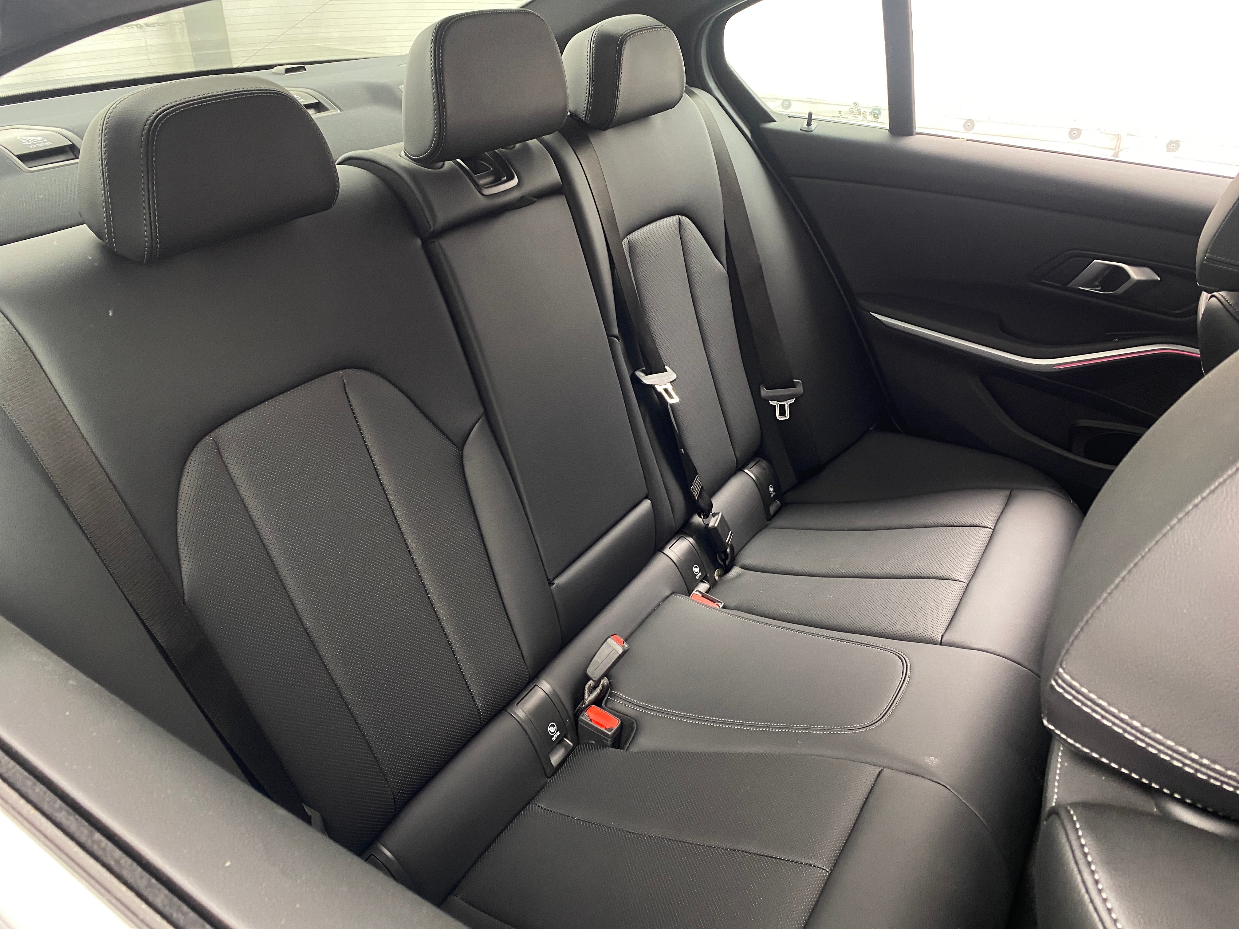 2024 BMW 3 Series 330i xDrive 5
