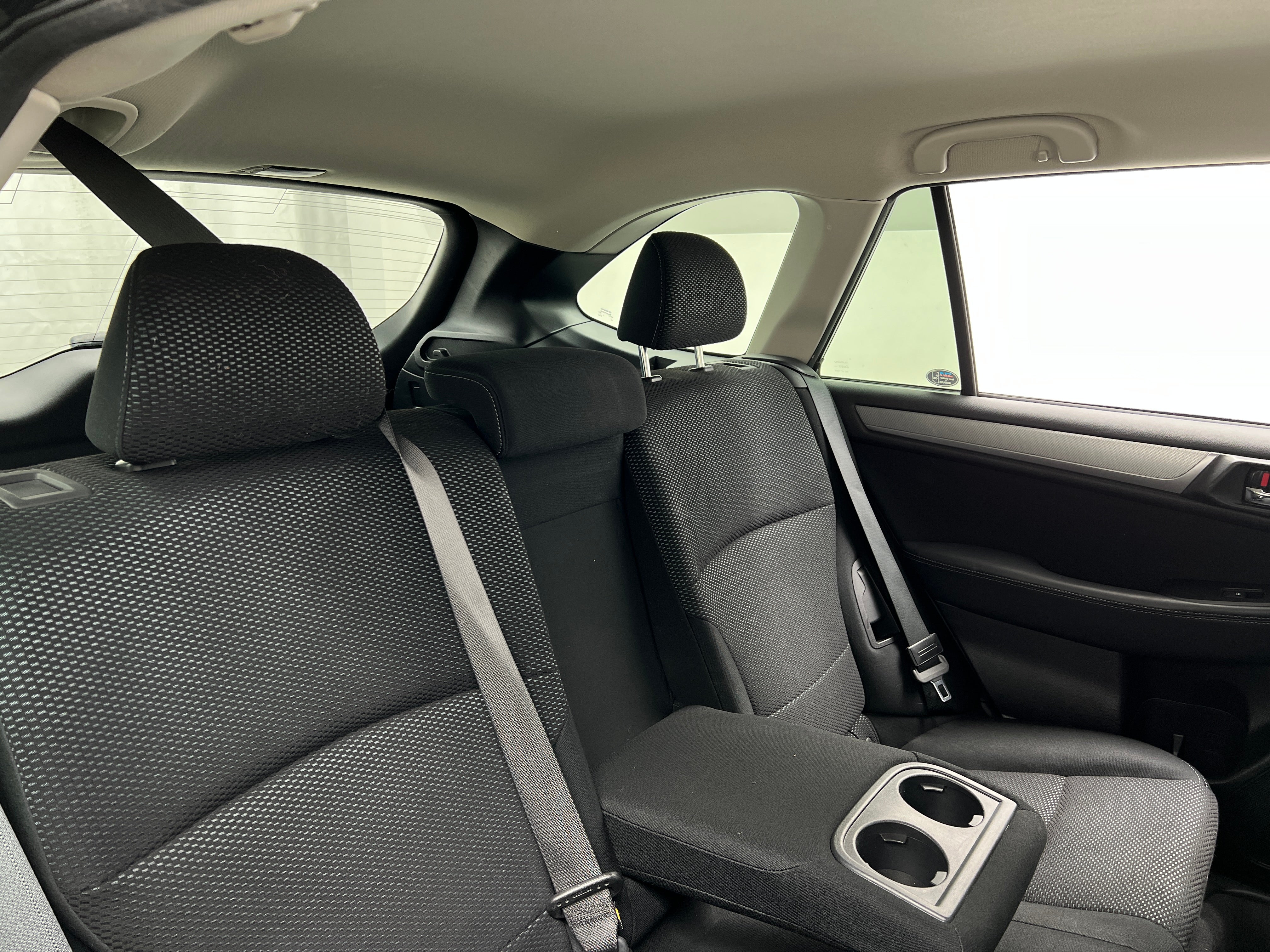 2016 Subaru Outback Premium 6