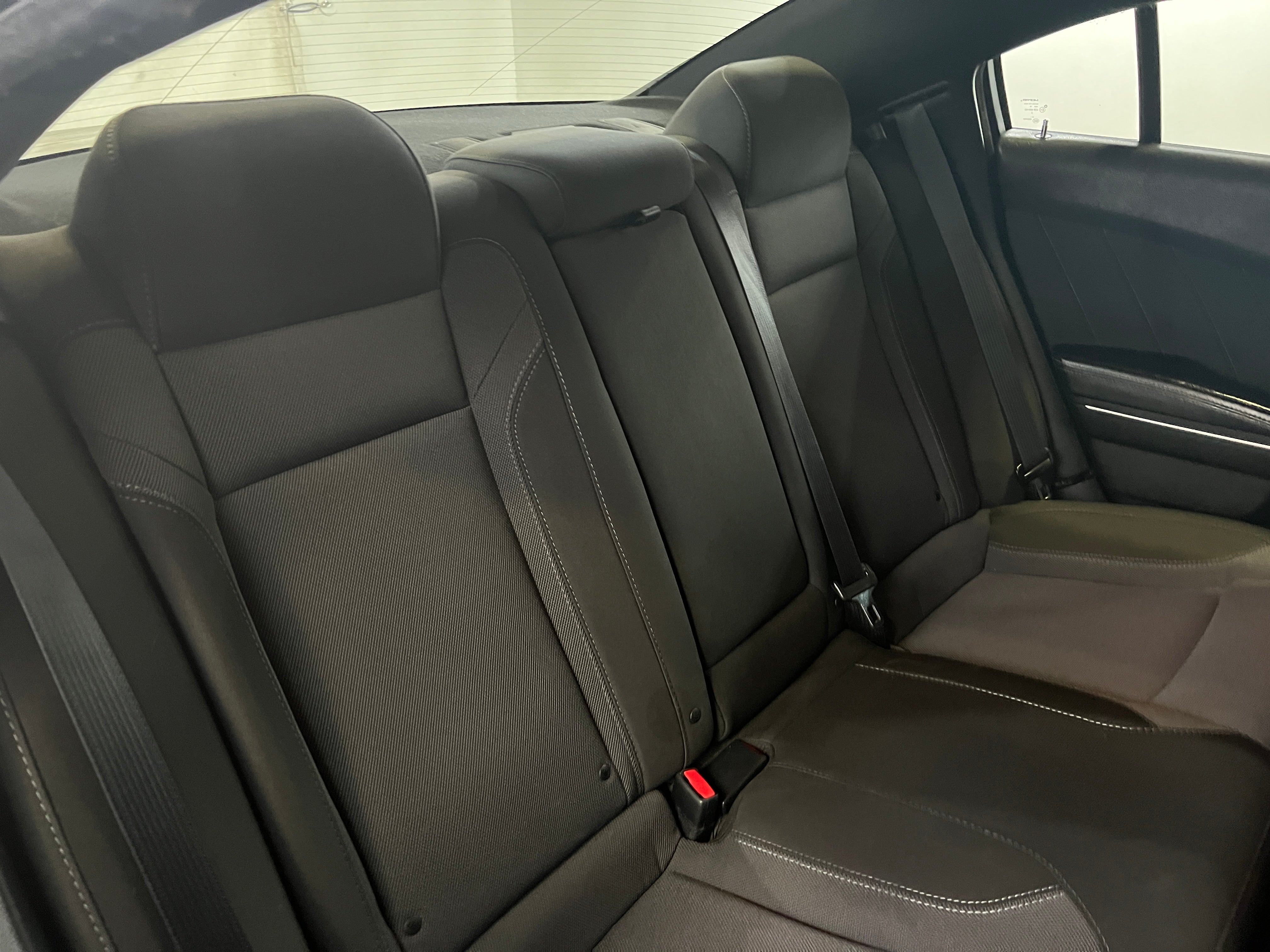 2017 Dodge Charger SXT 6