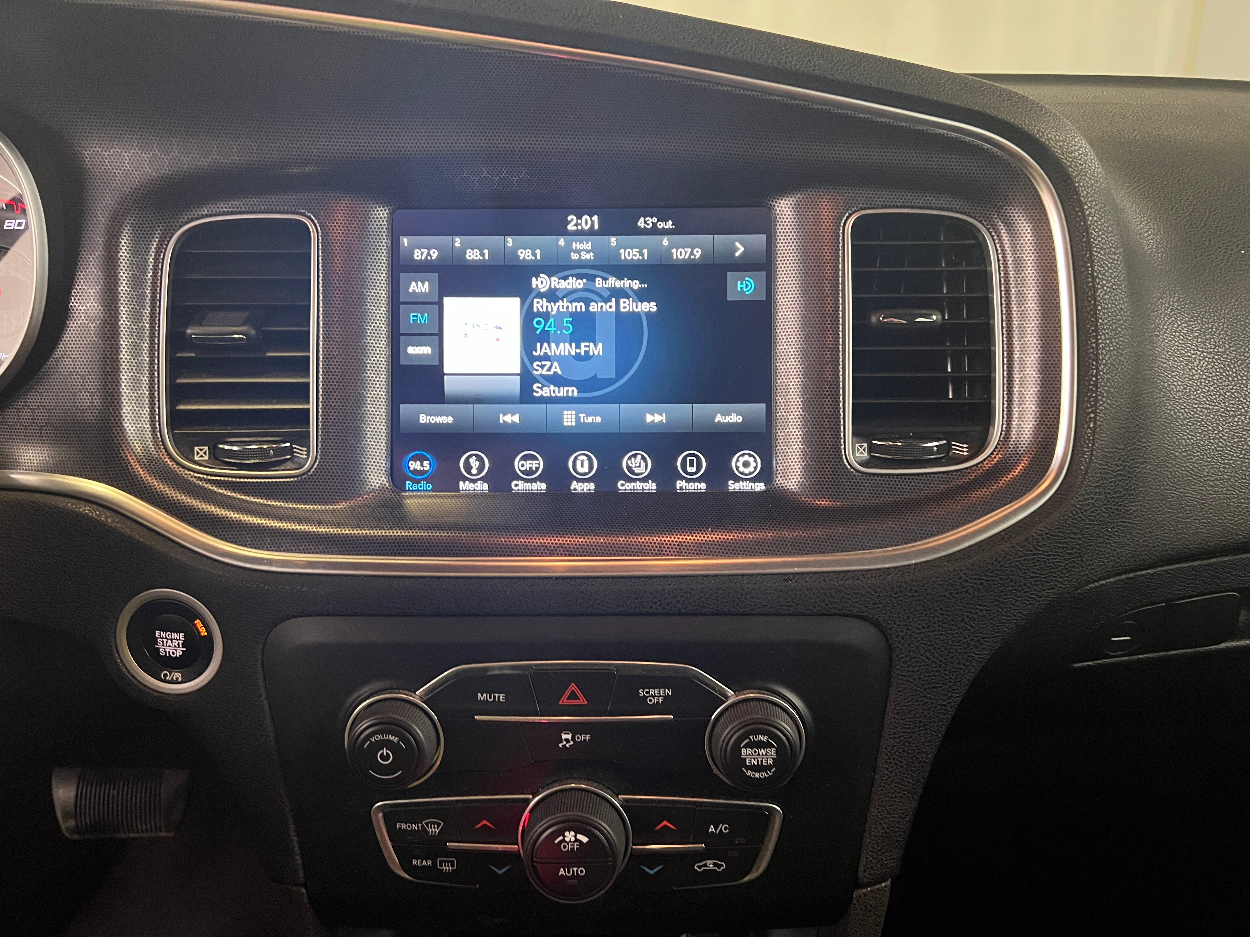 2017 Dodge Charger SXT 4