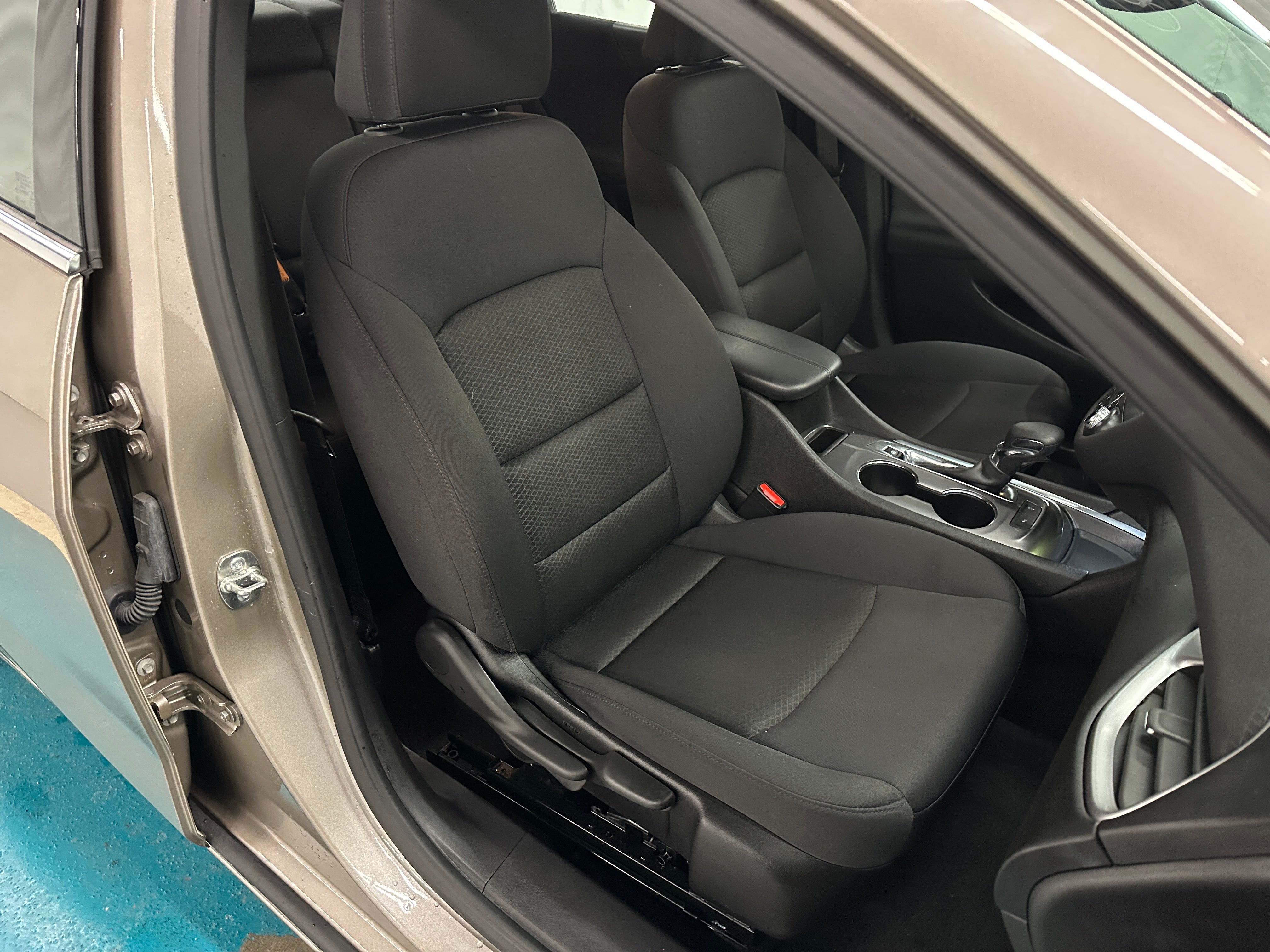 2024 Chevrolet Malibu LT 2