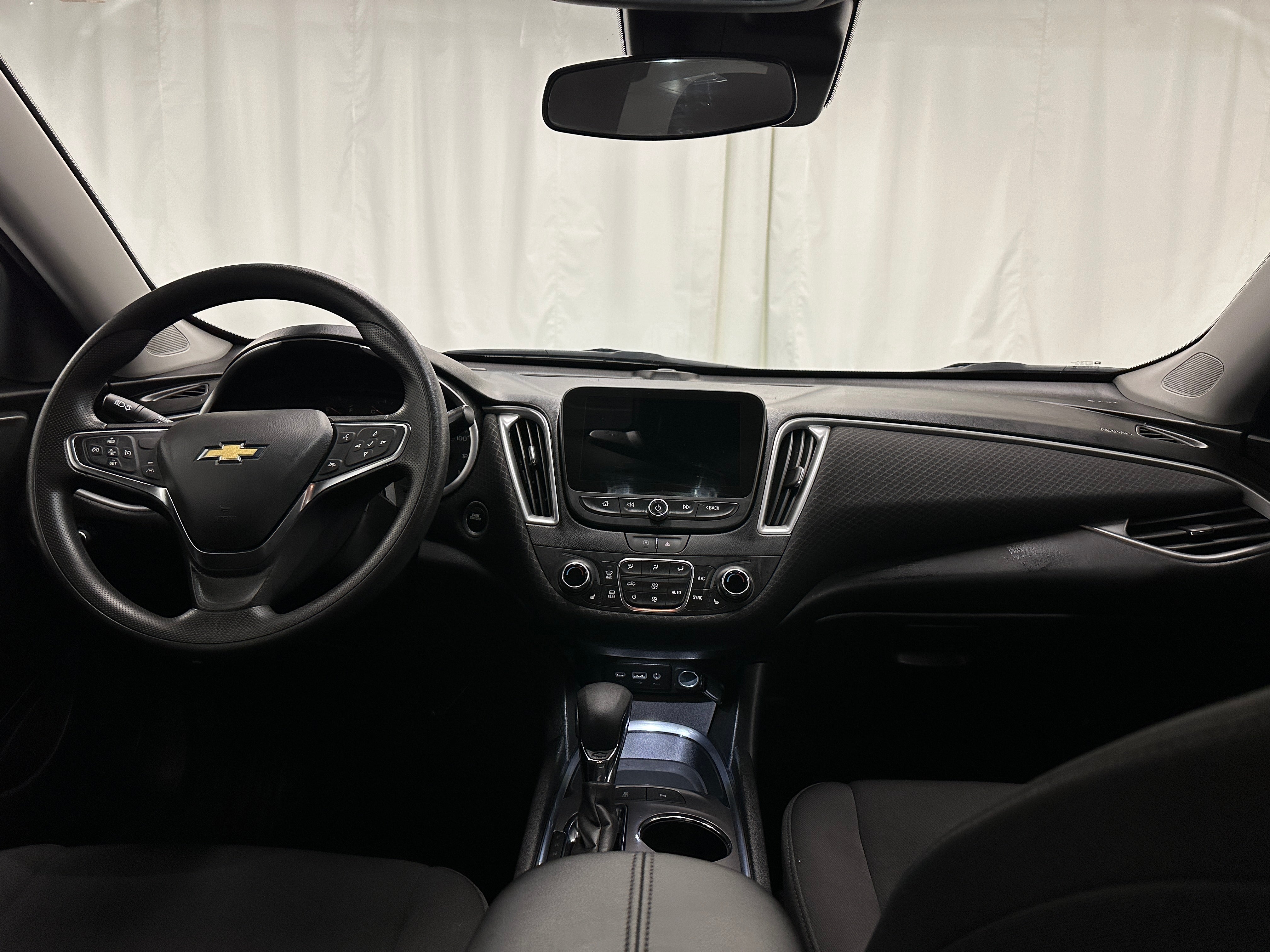 2024 Chevrolet Malibu LT 3