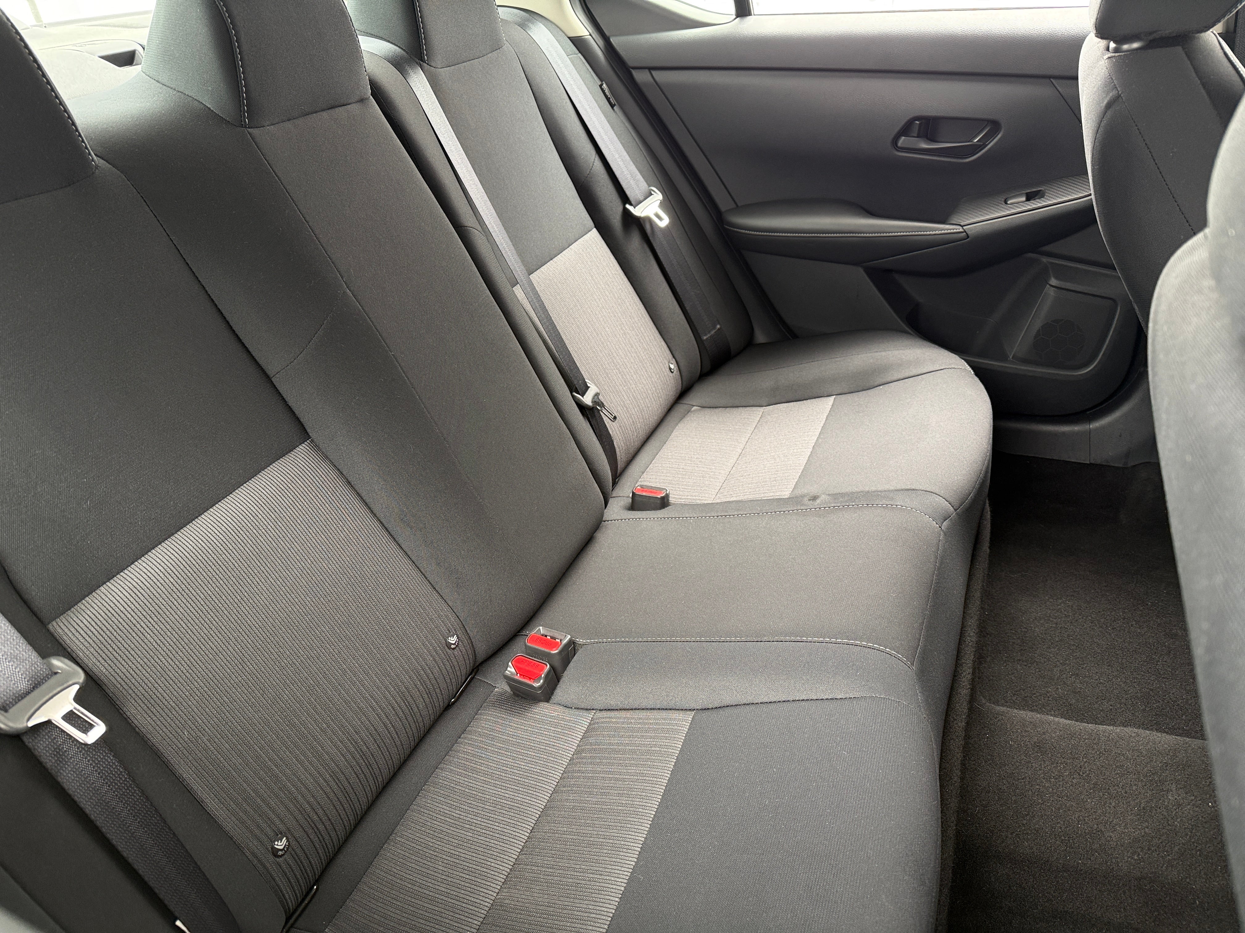 2024 Nissan Sentra SV 6