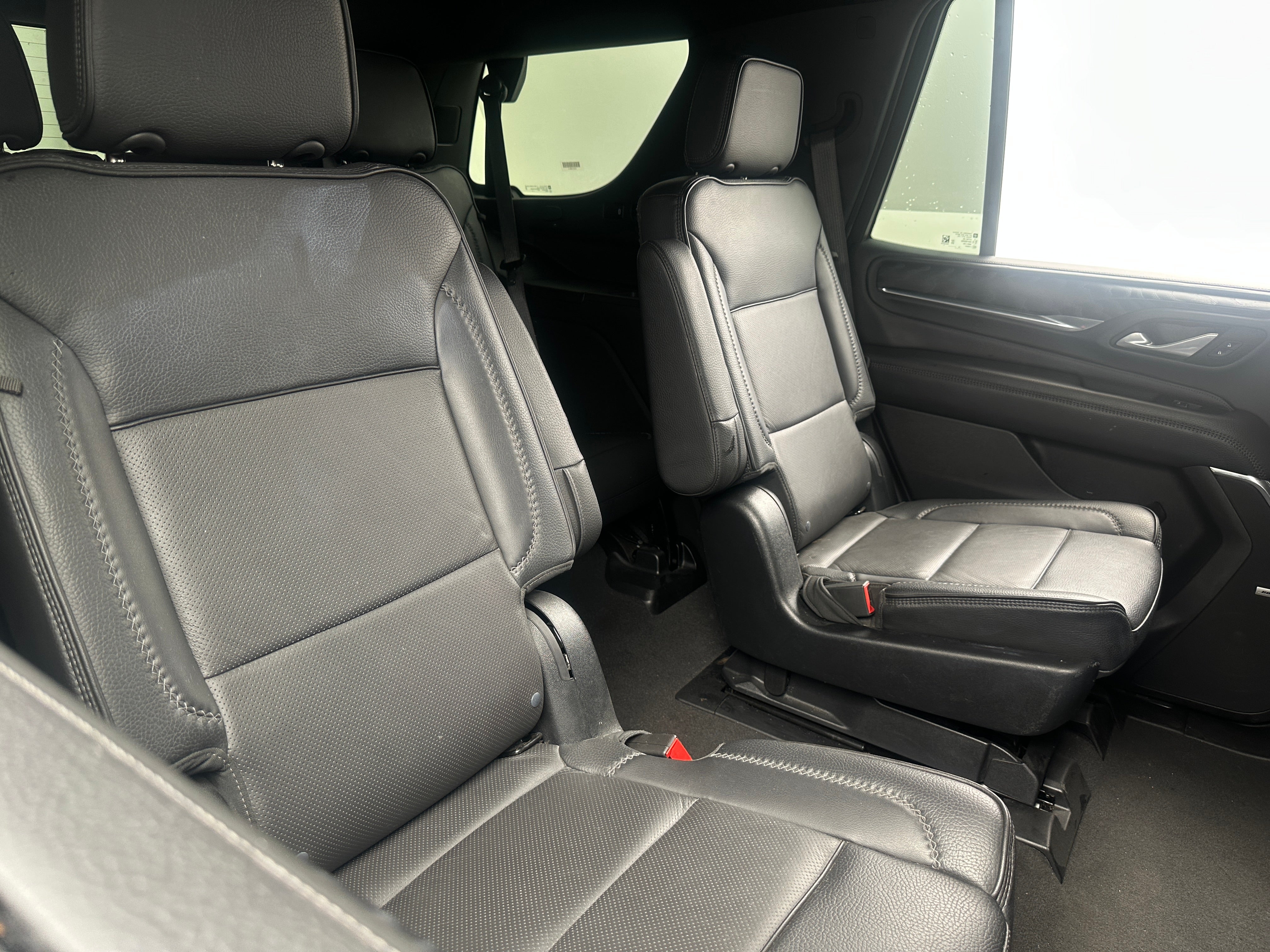 2023 GMC Yukon Denali 5