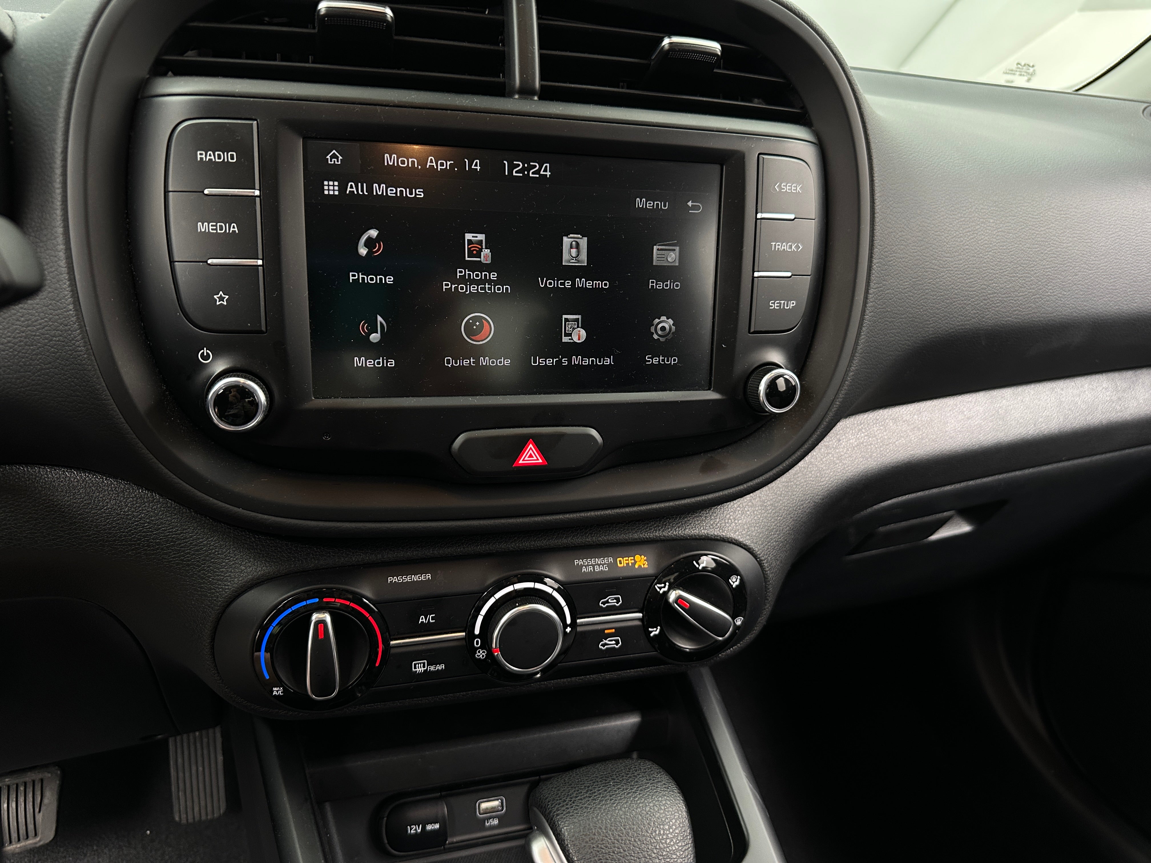 2024 Kia Soul LX 4