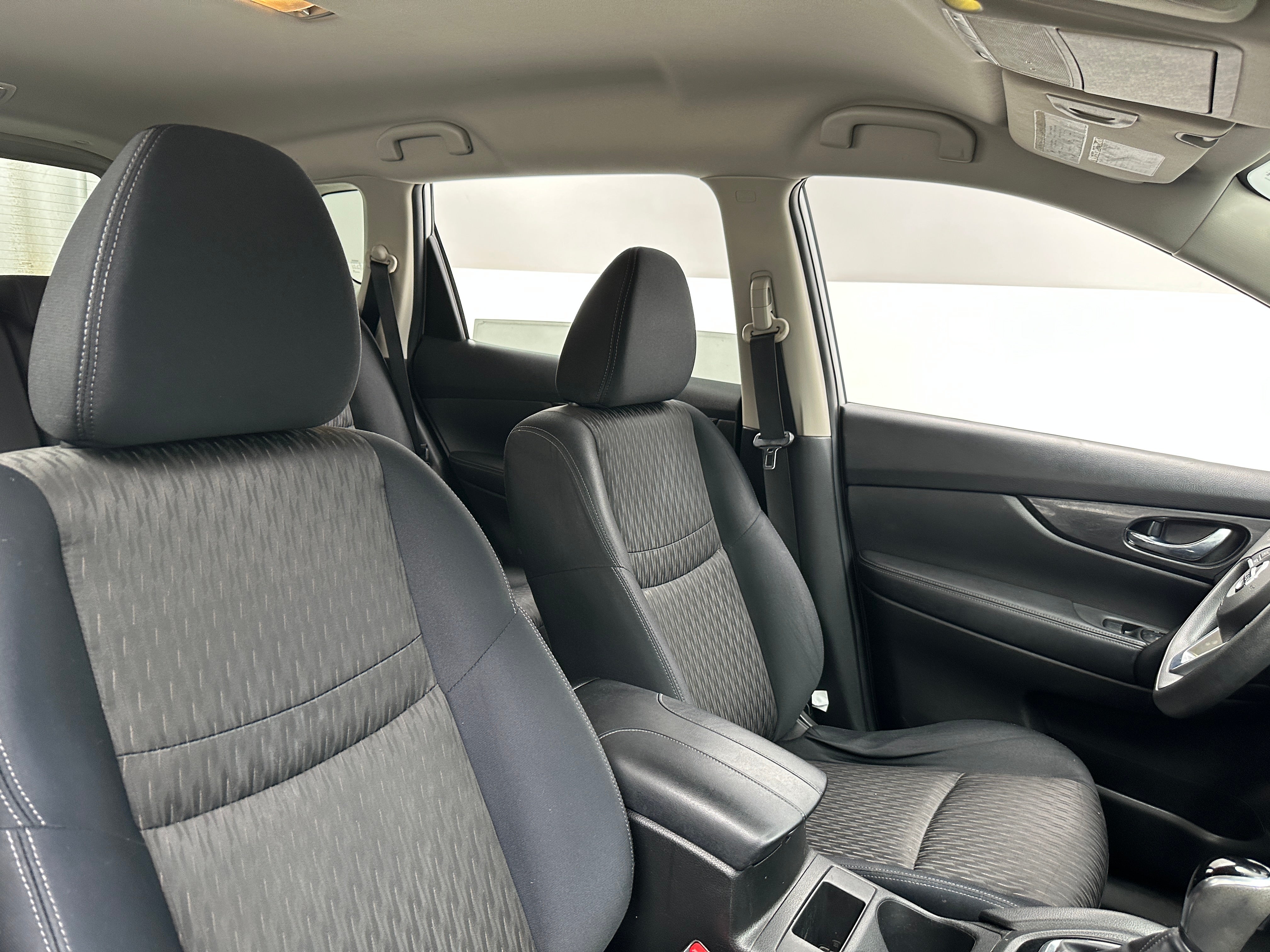2017 Nissan Rogue S 2