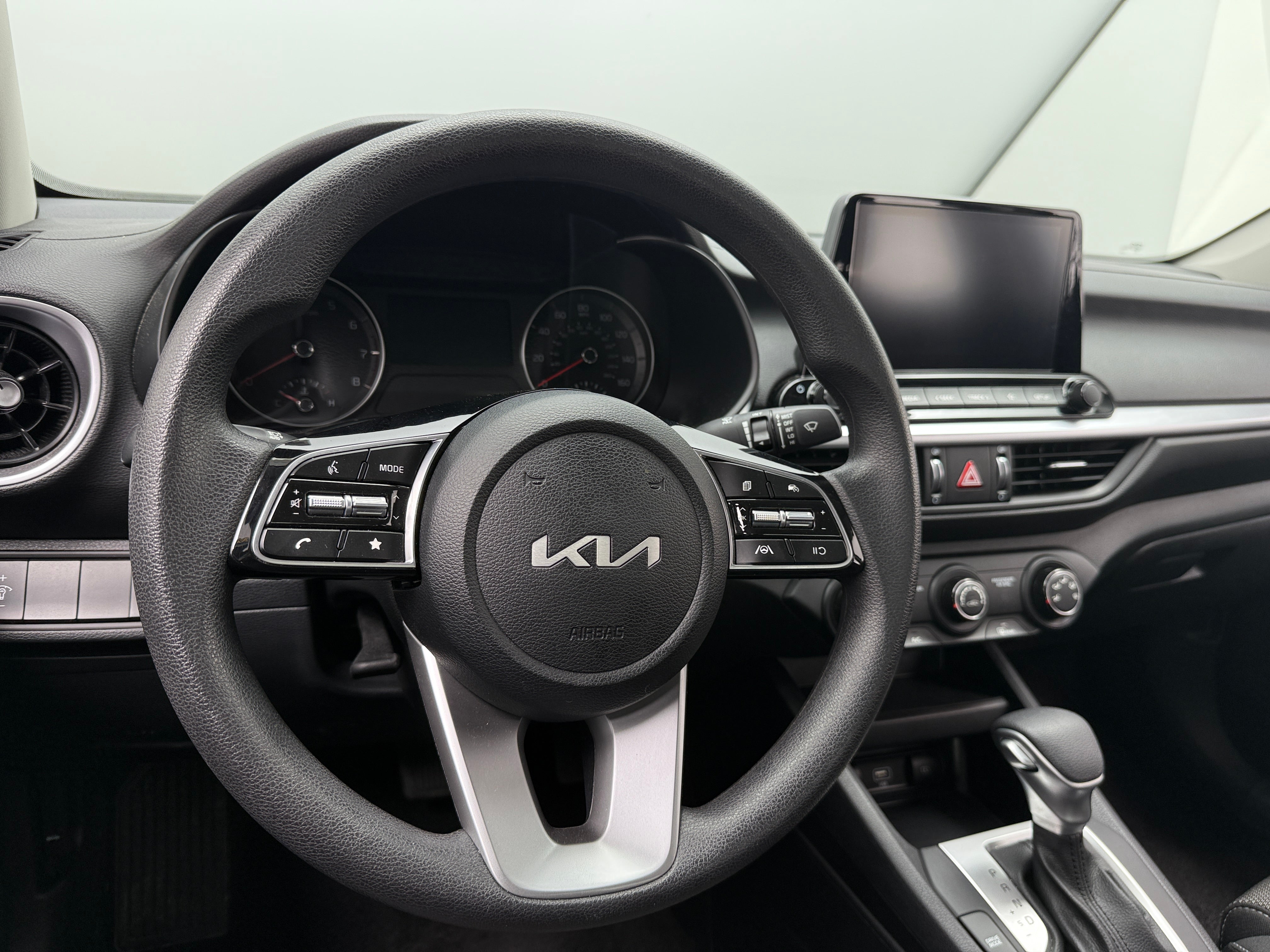 2024 Kia Forte LXS 5