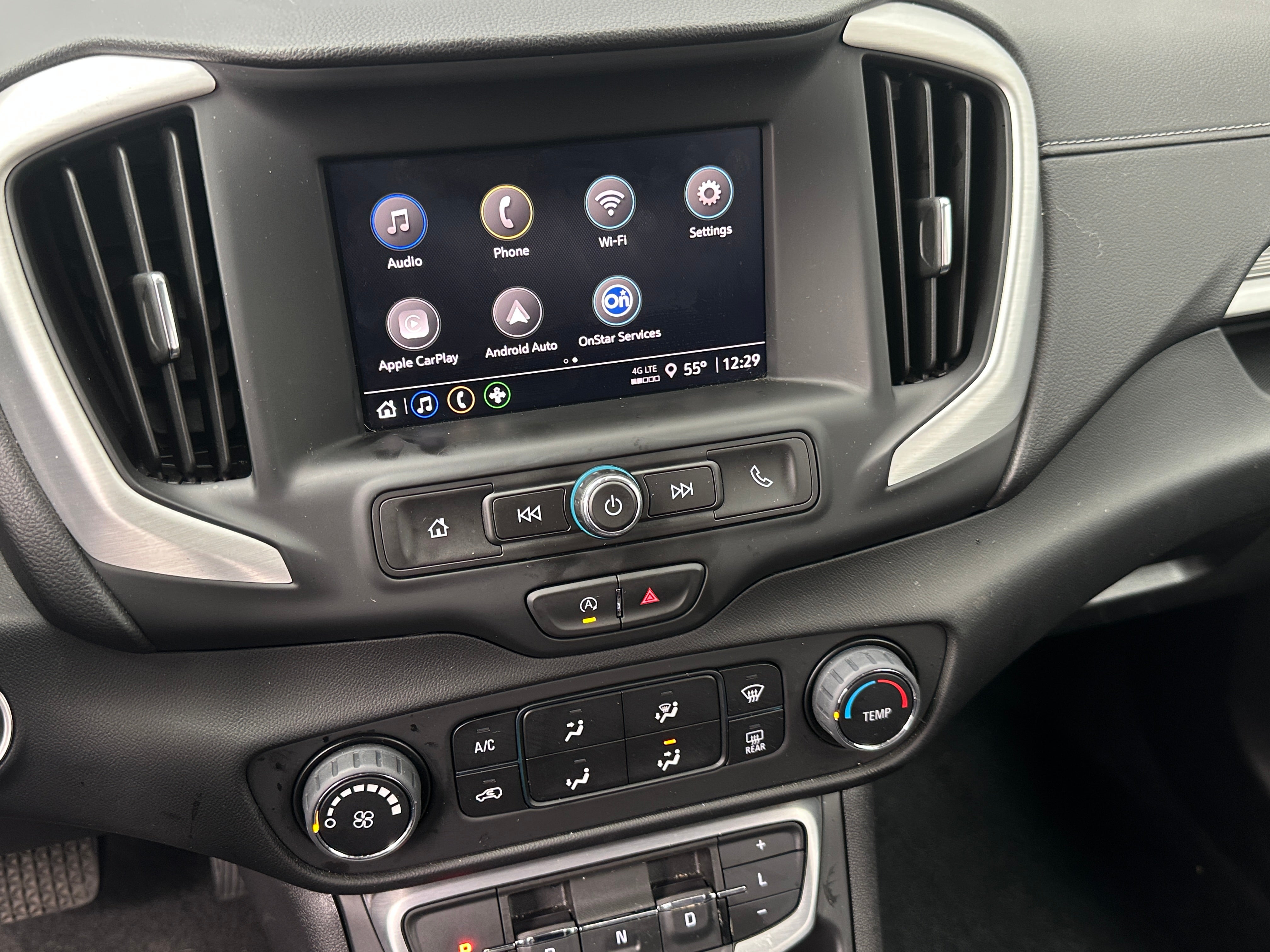 2024 GMC Terrain SLE 4