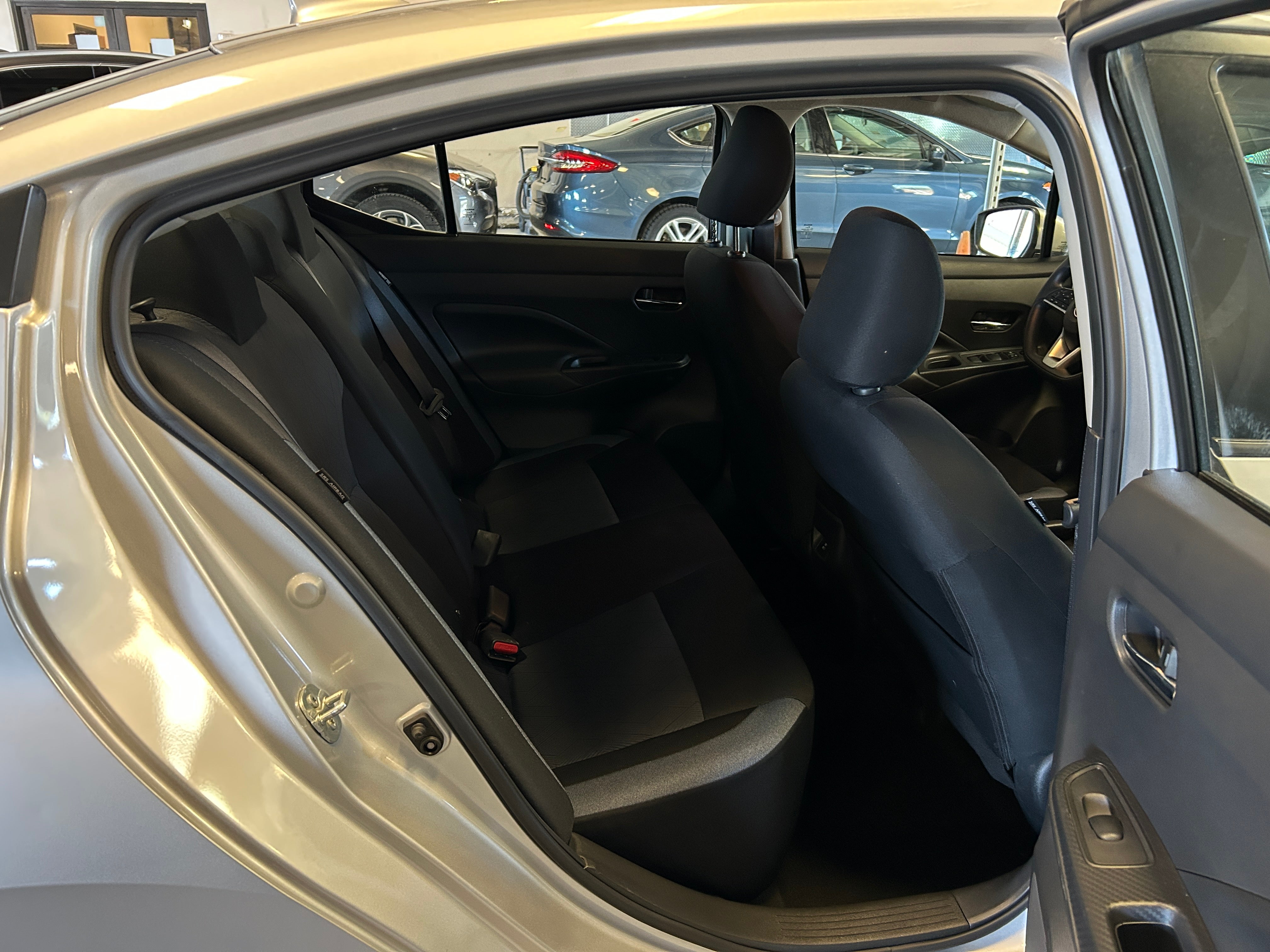 2023 Nissan Versa SV 6