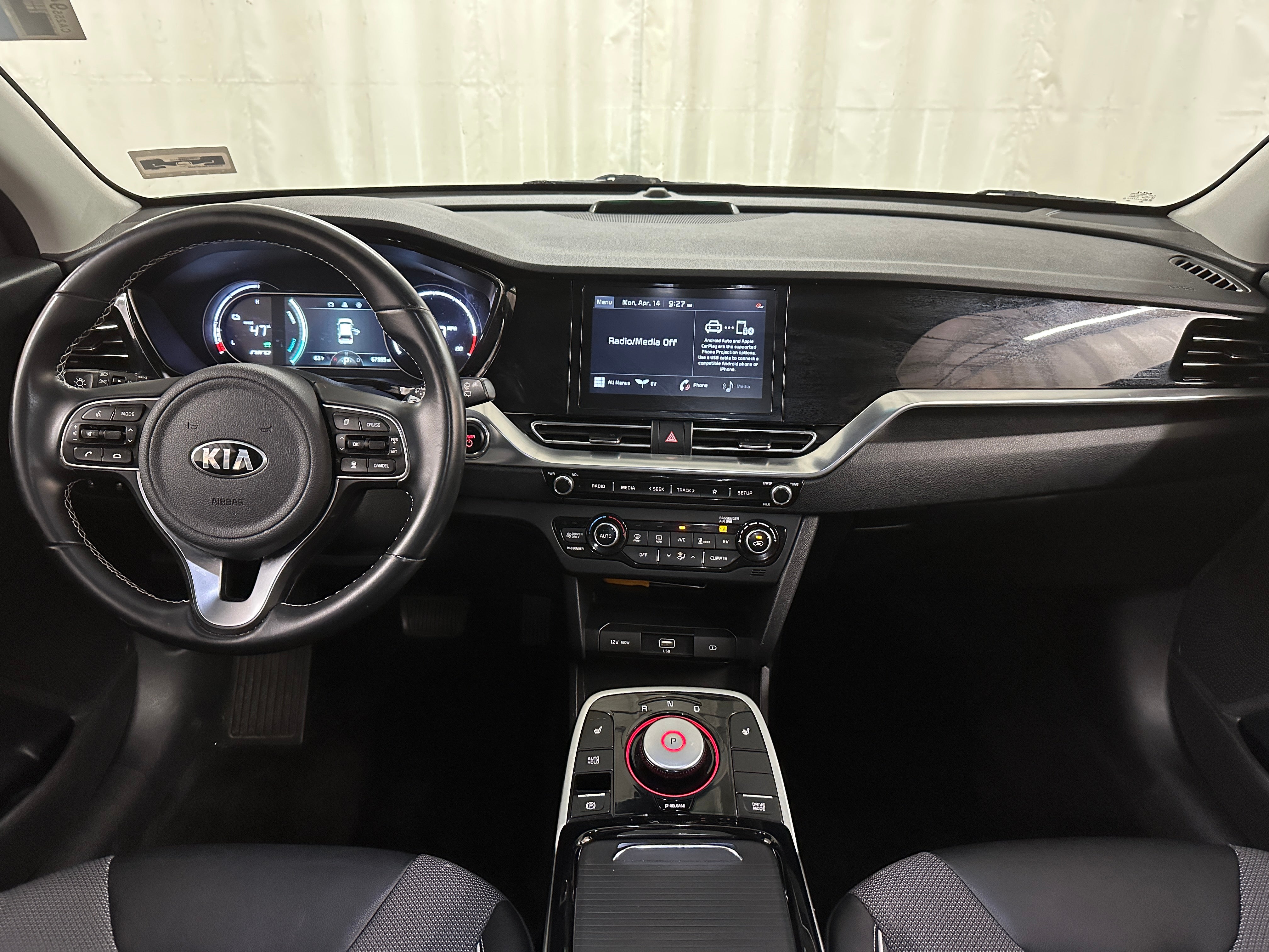 2020 Kia Niro EX 2