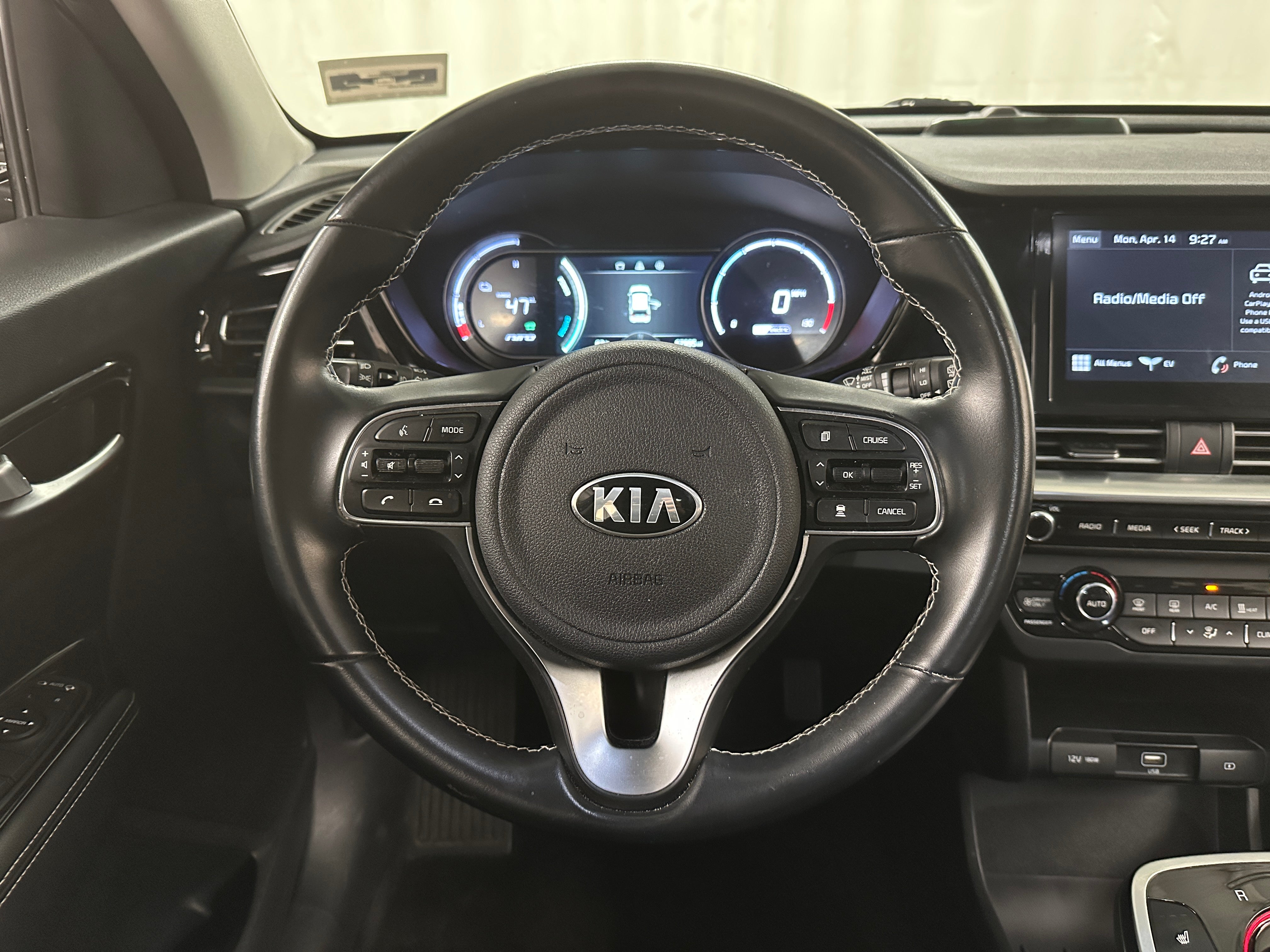 2020 Kia Niro EX 4