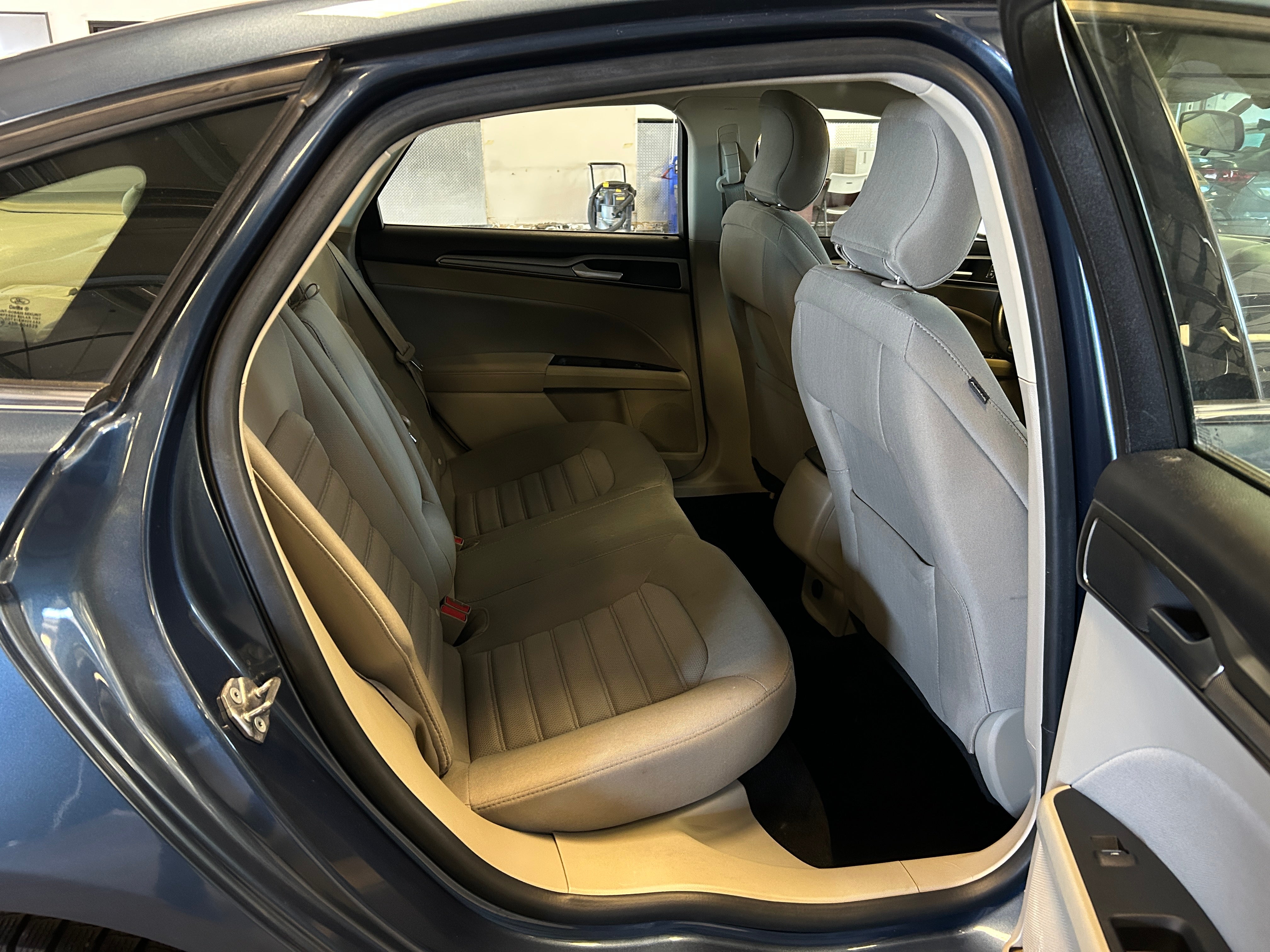 2018 Ford Fusion SE 6