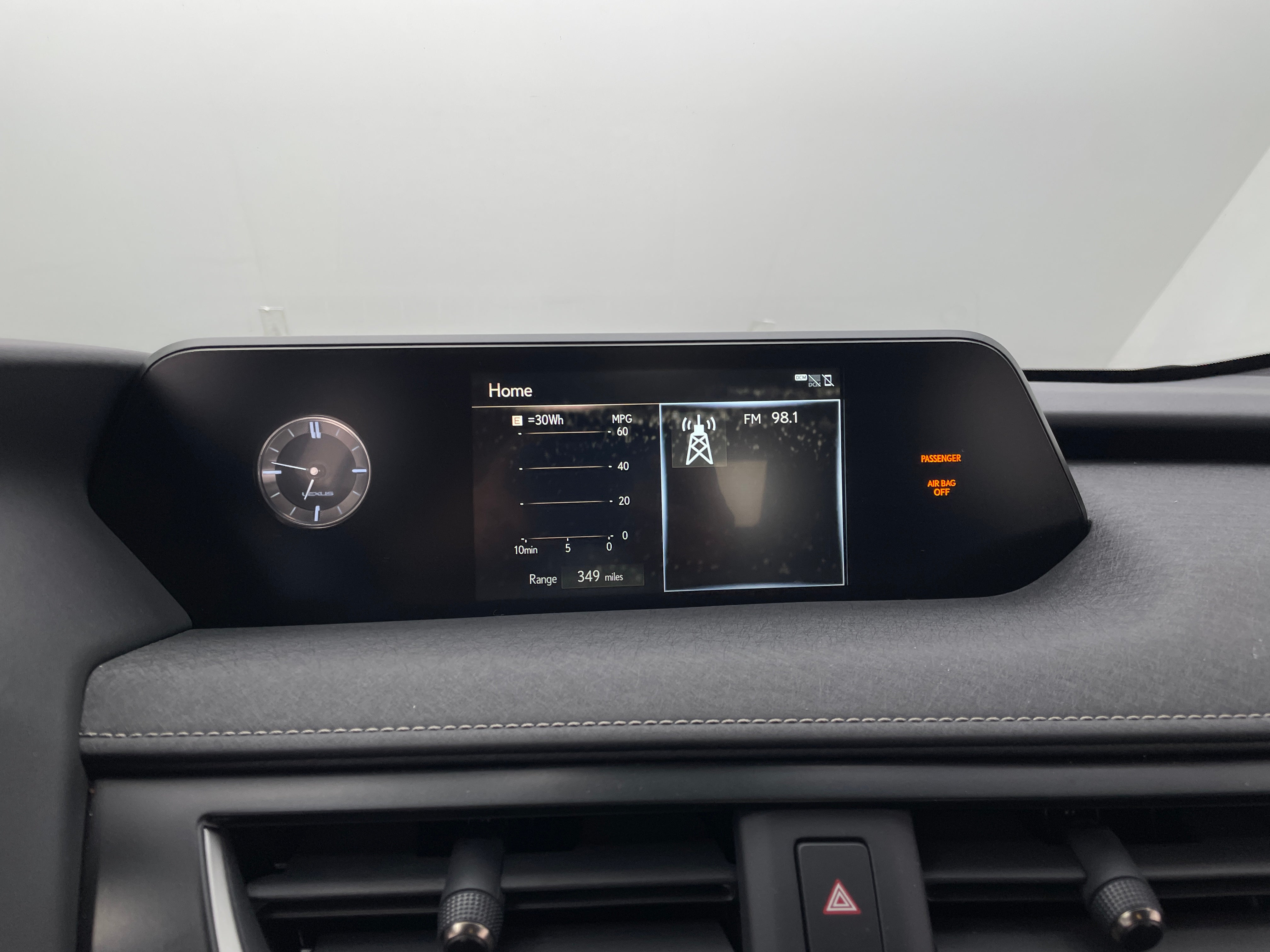 2019 Lexus UX 250h 4