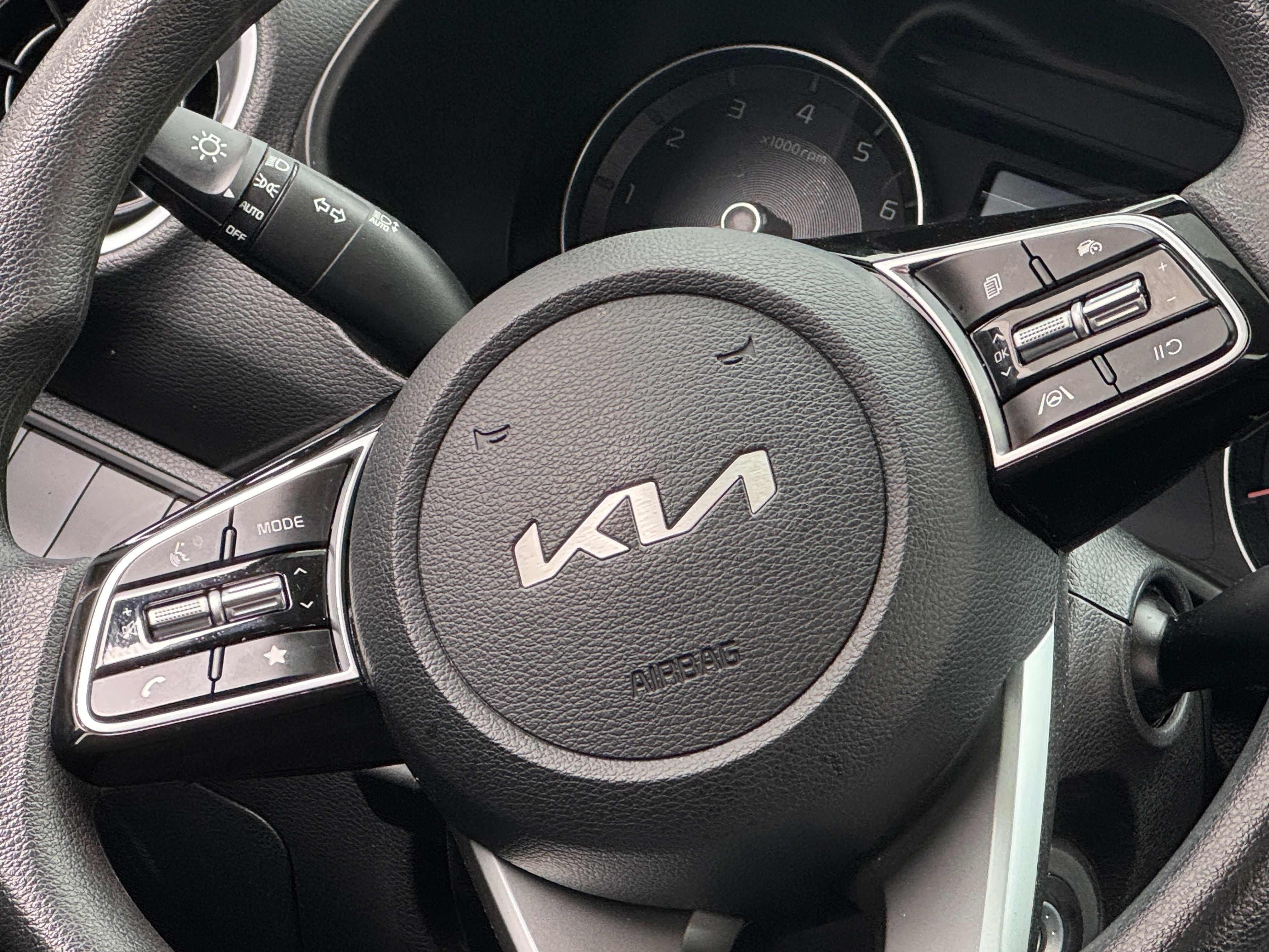 2024 Kia Forte LXS 5