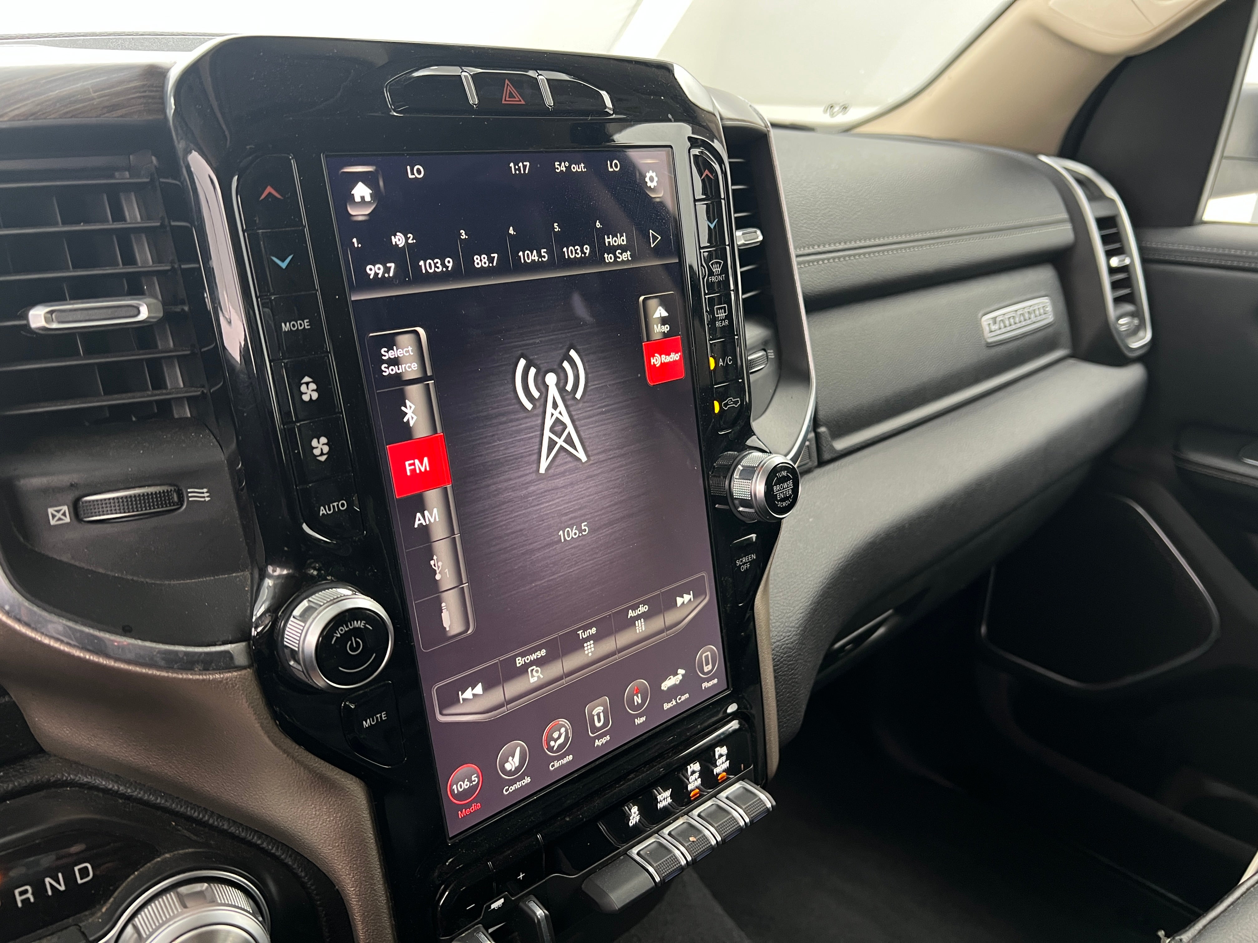 2019 RAM 1500 Laramie 3