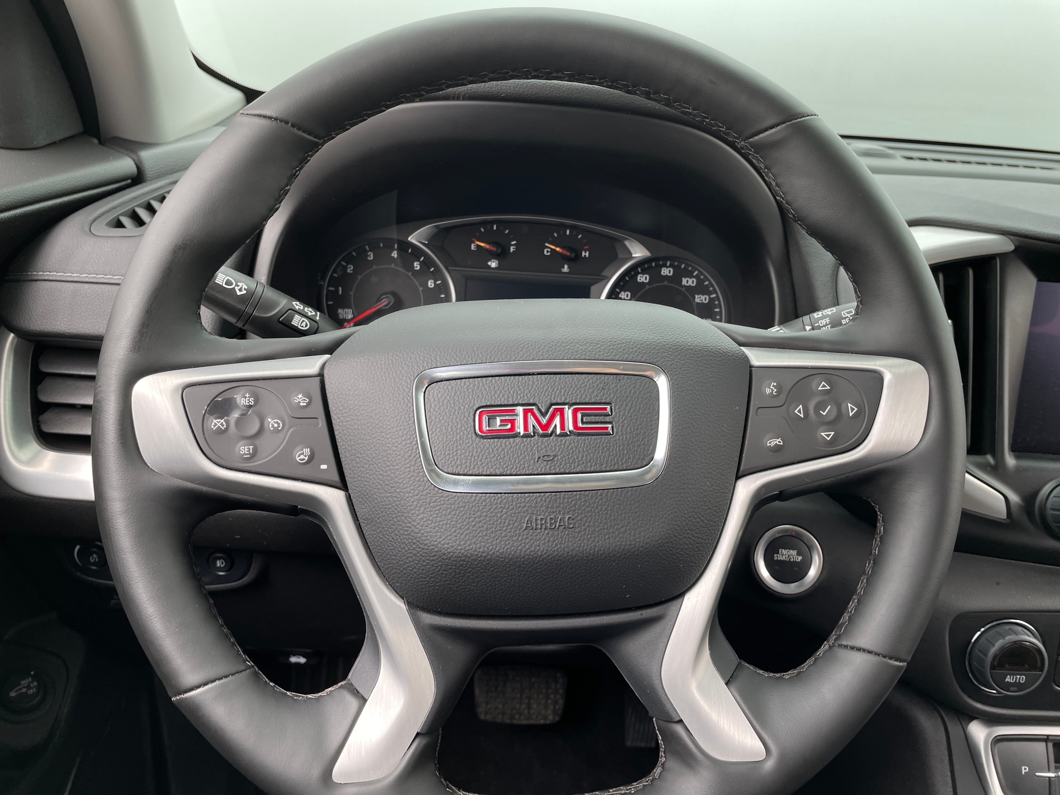 2024 GMC Terrain SLT 4