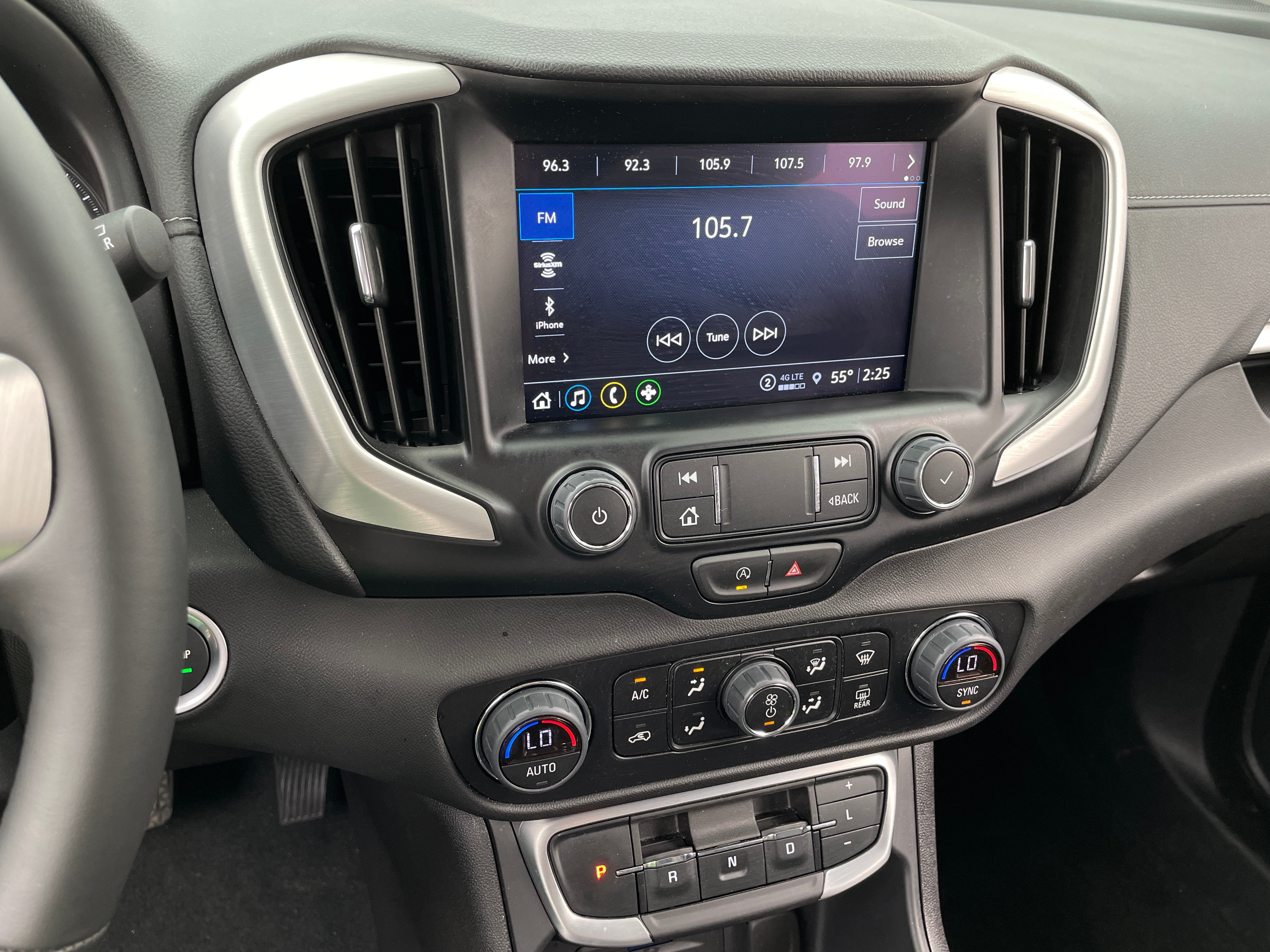 2024 GMC Terrain SLT 3