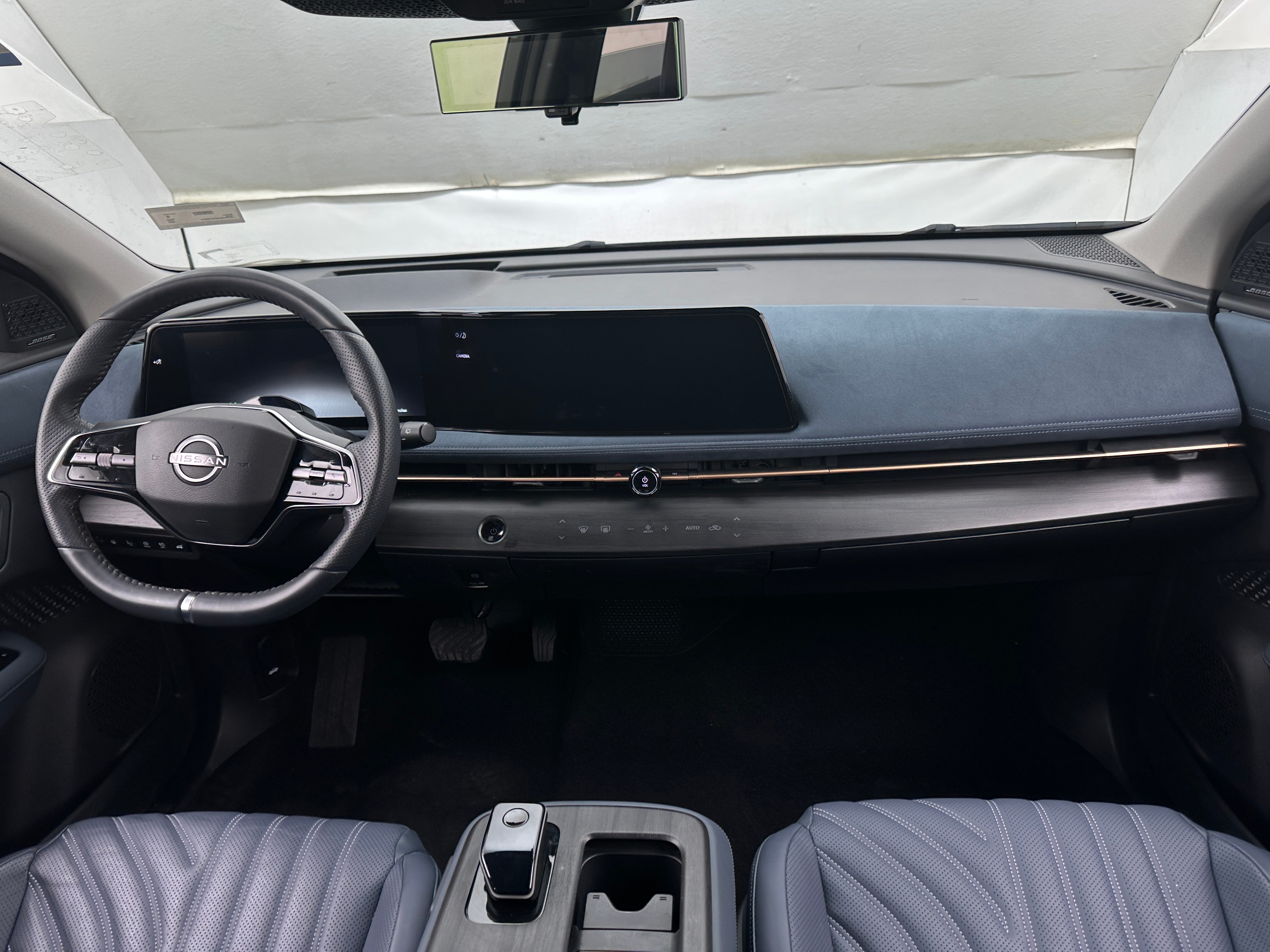 2023 Nissan Ariya Platinum+ 2