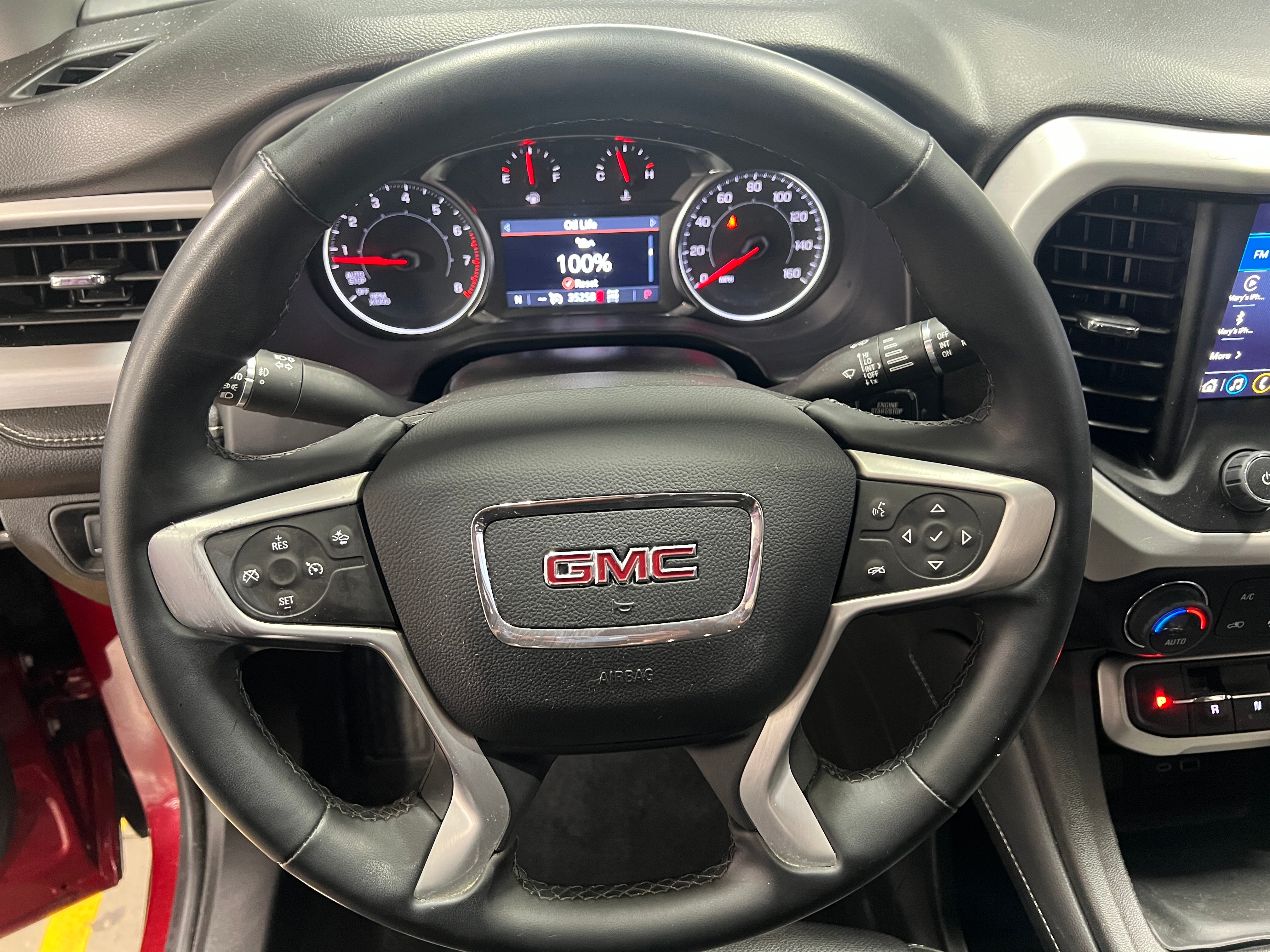 2023 GMC Acadia SLT 5