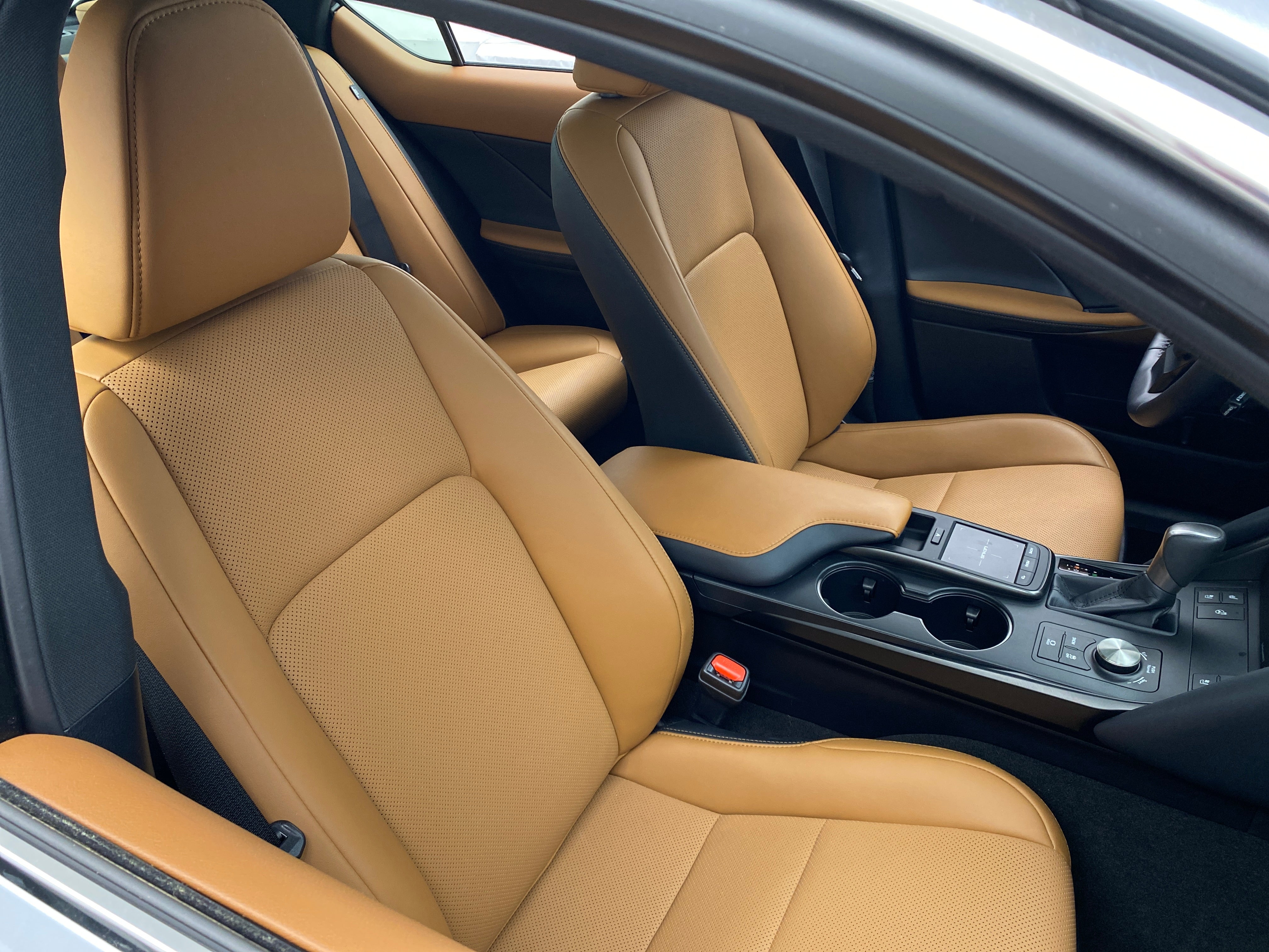 2024 Lexus IS 300 2