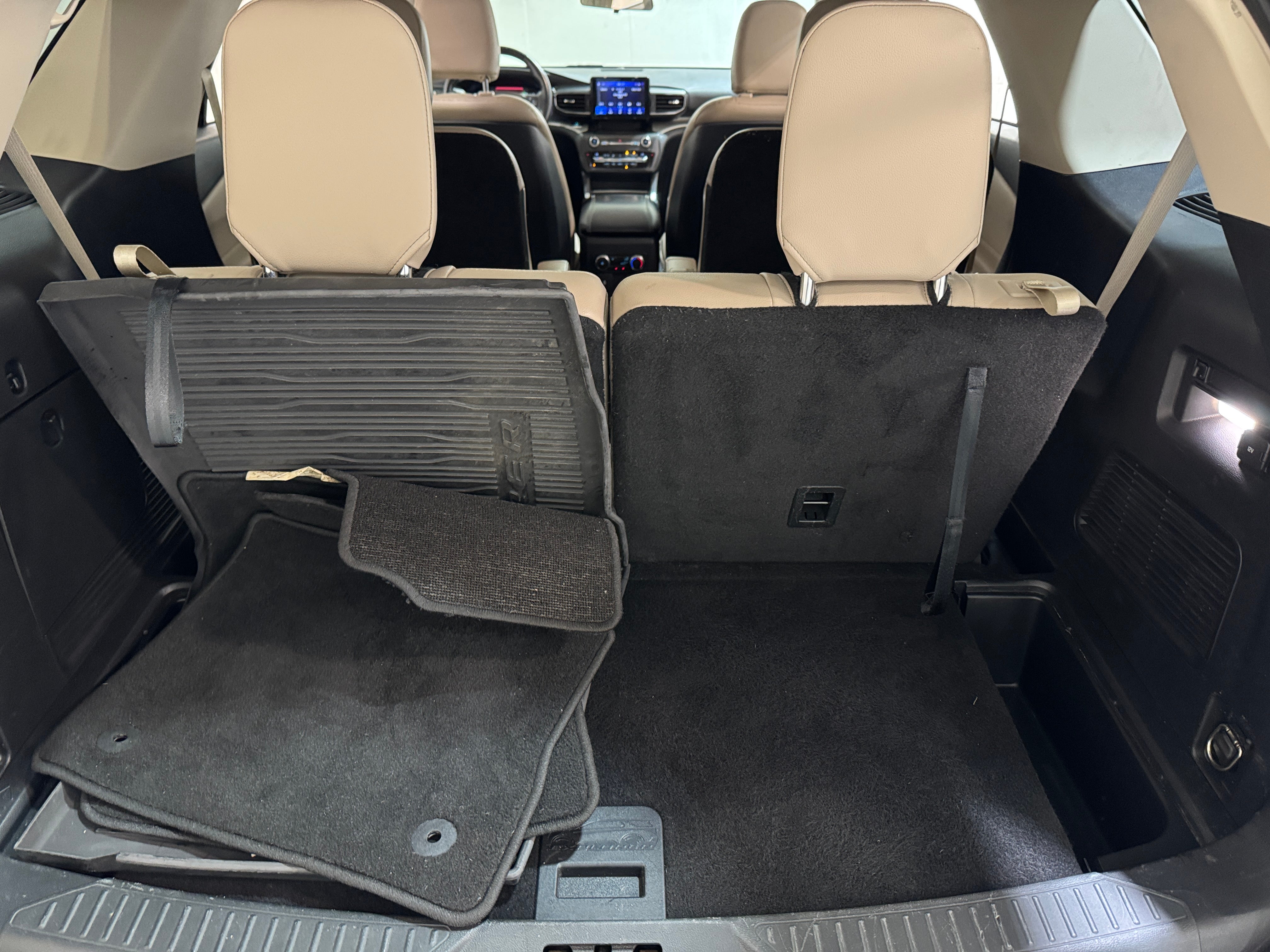 2020 Ford Explorer XLT 7