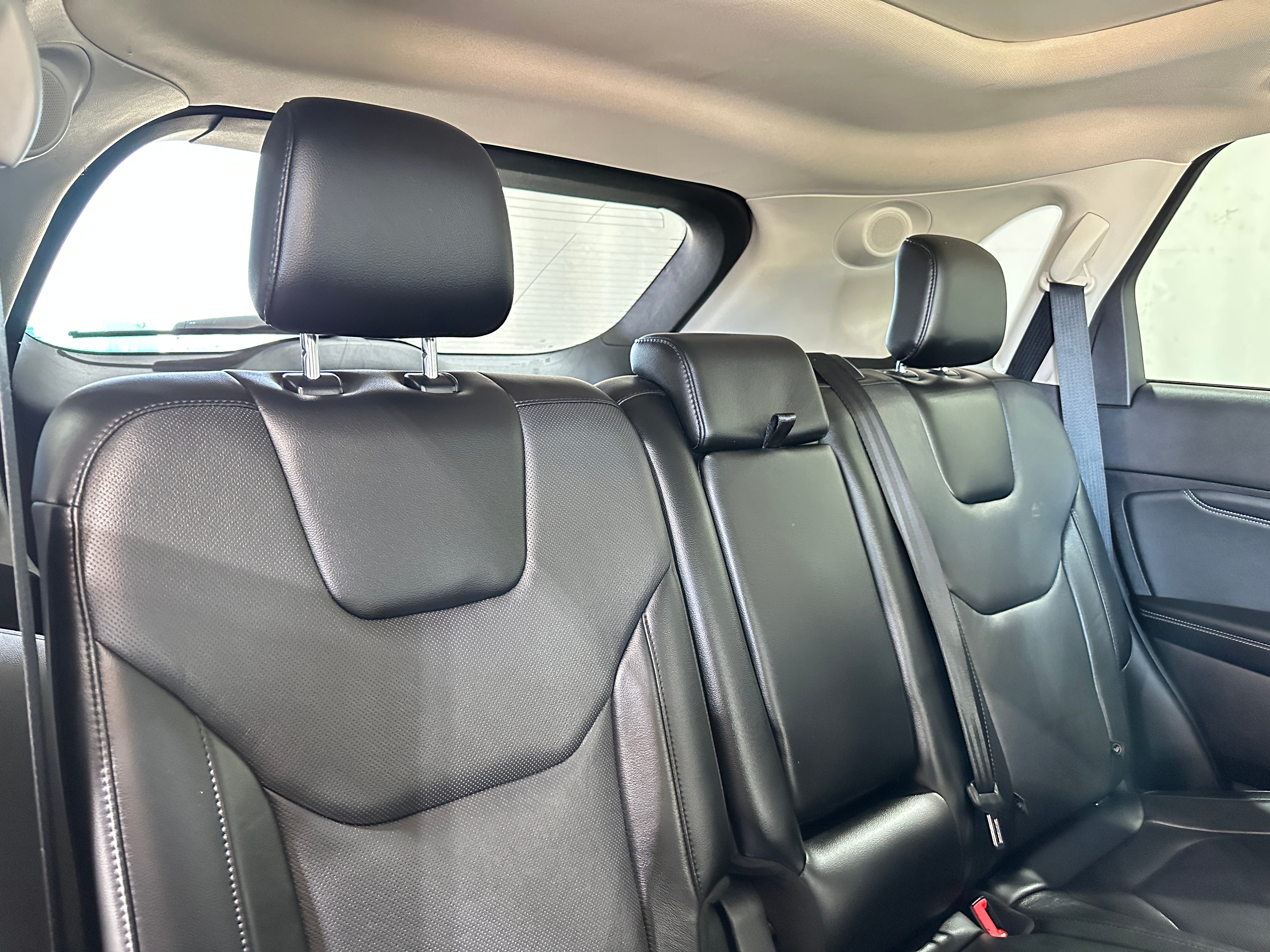2019 Ford Edge Titanium 5