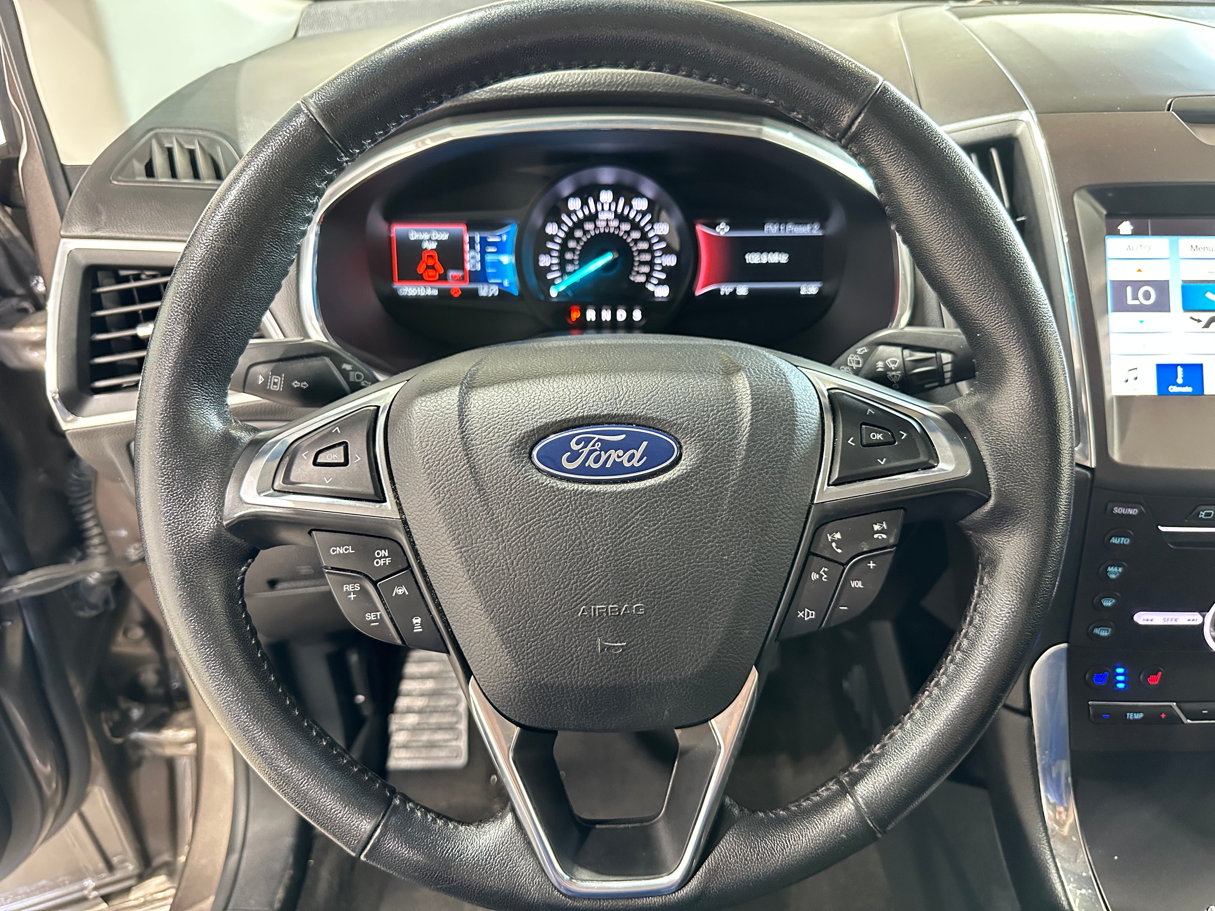 2019 Ford Edge Titanium 4