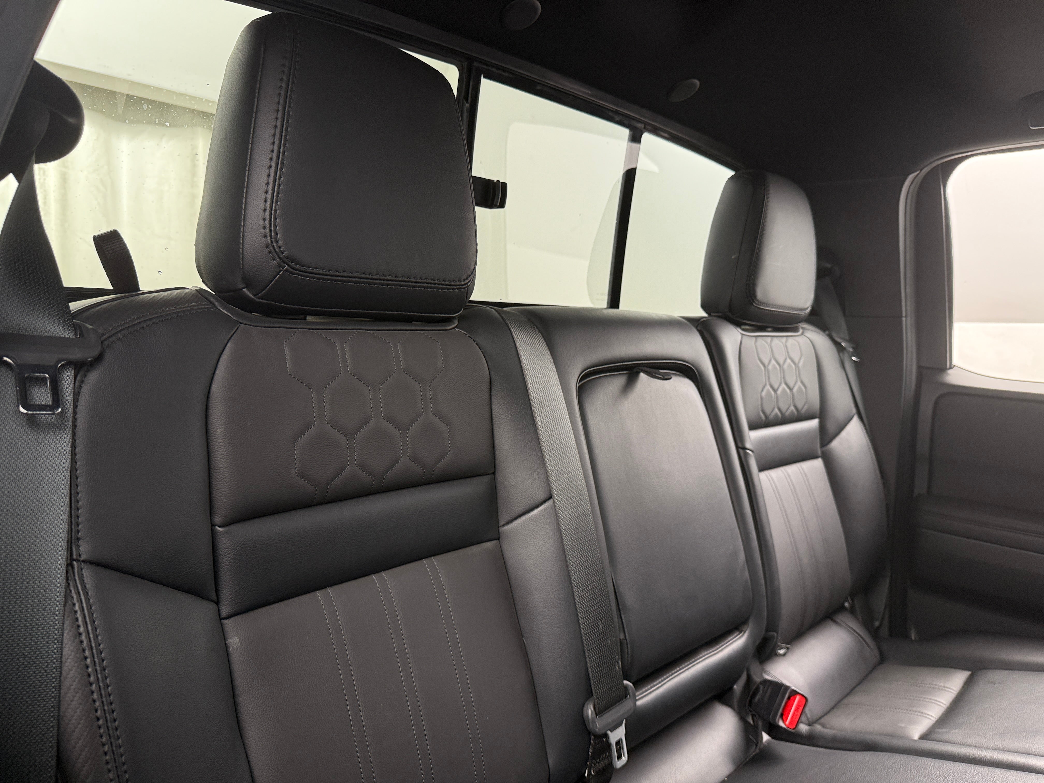 2022 Nissan Frontier PRO-4X 5