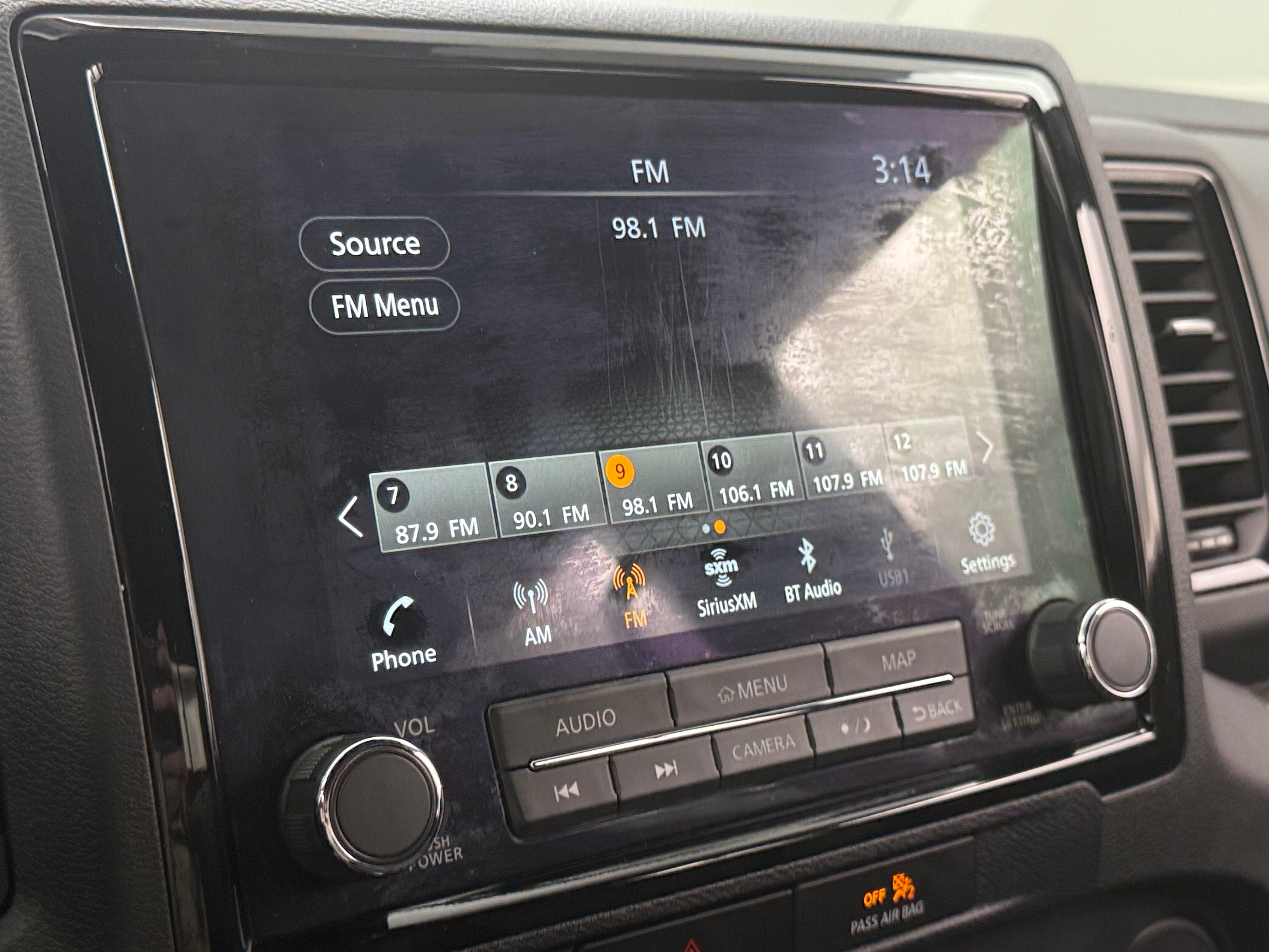 2022 Nissan Frontier PRO-4X 3