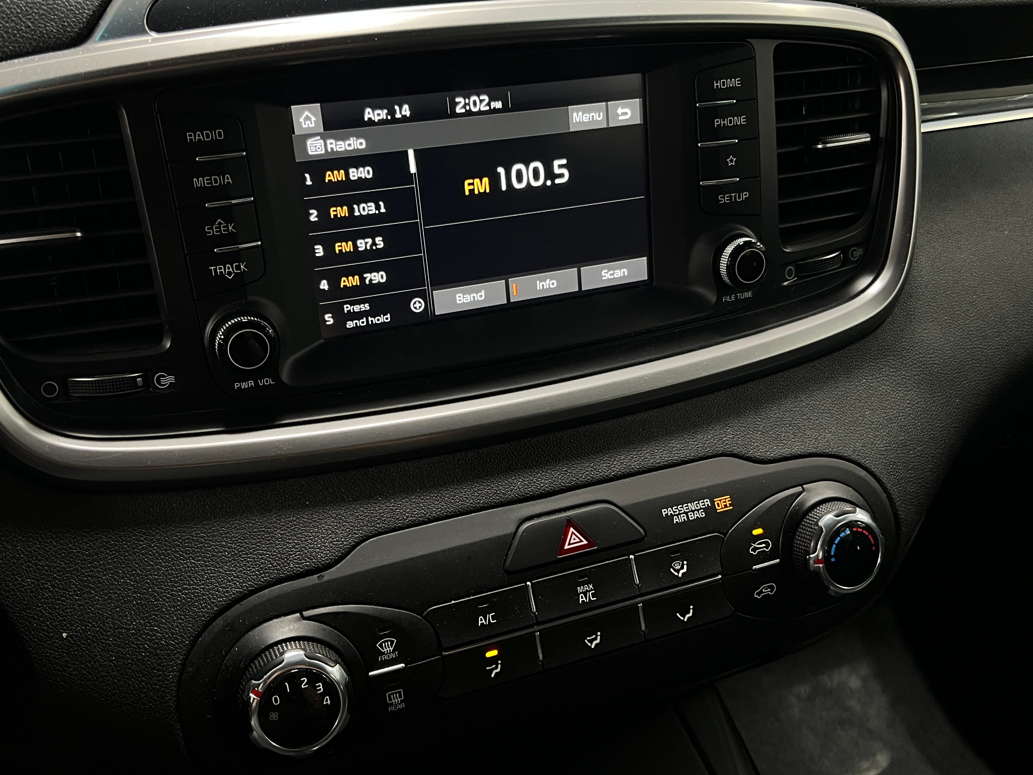 2020 Kia Sorento L 4